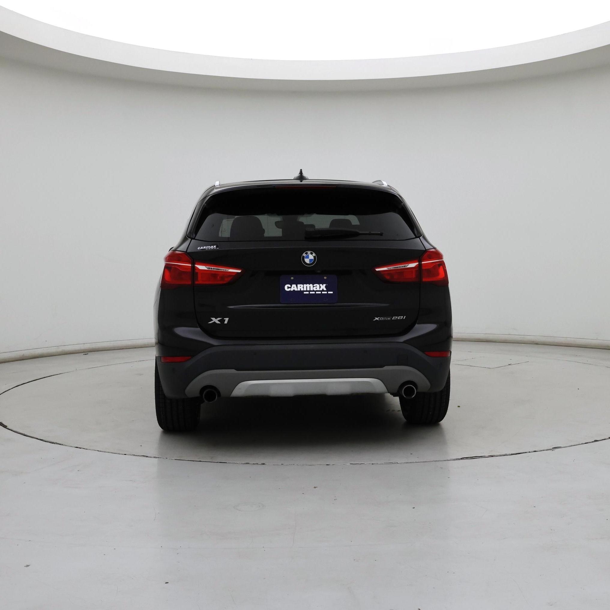 Thumbnail: 2019 BMW X1 - 6