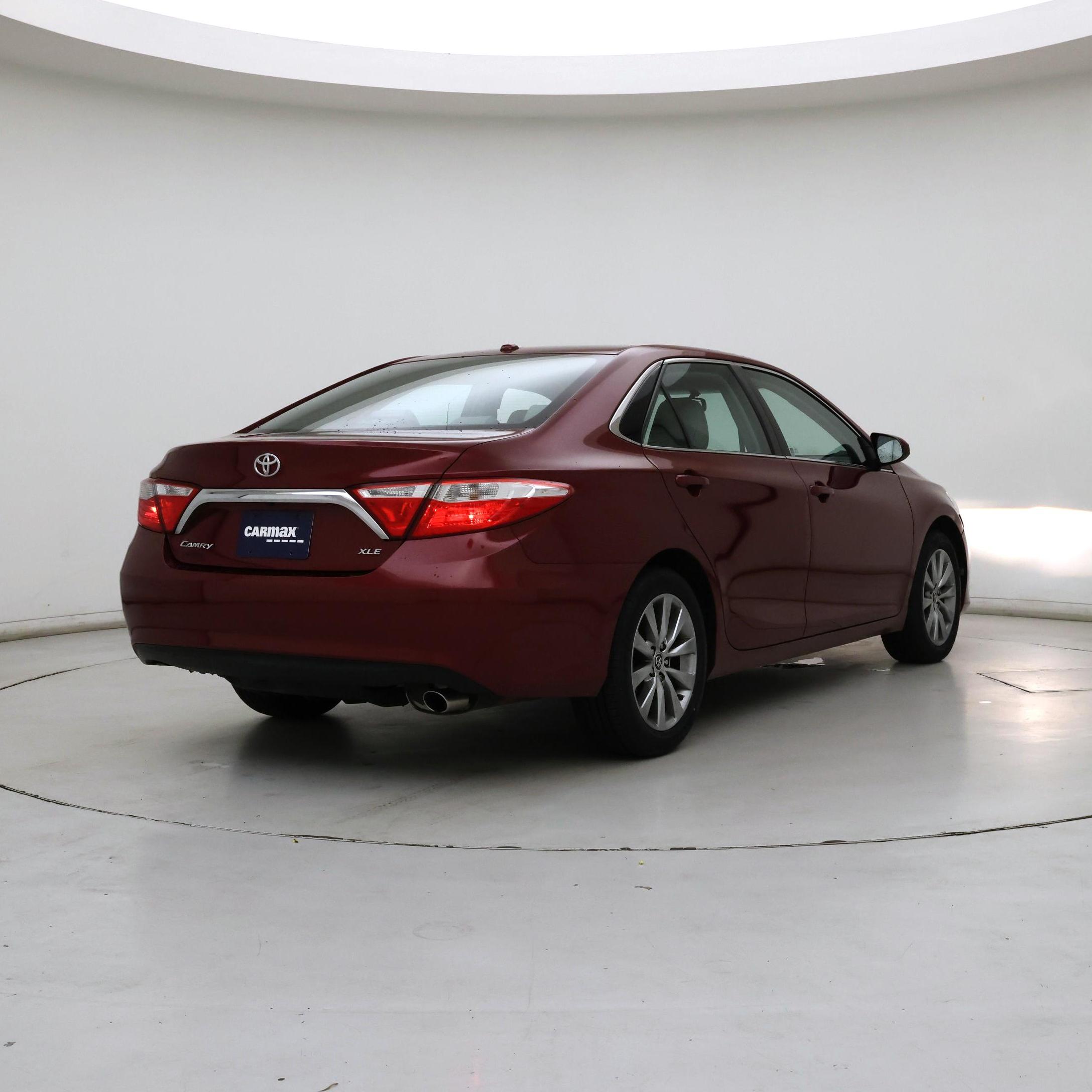 Thumbnail: 2015 Toyota Camry - 8