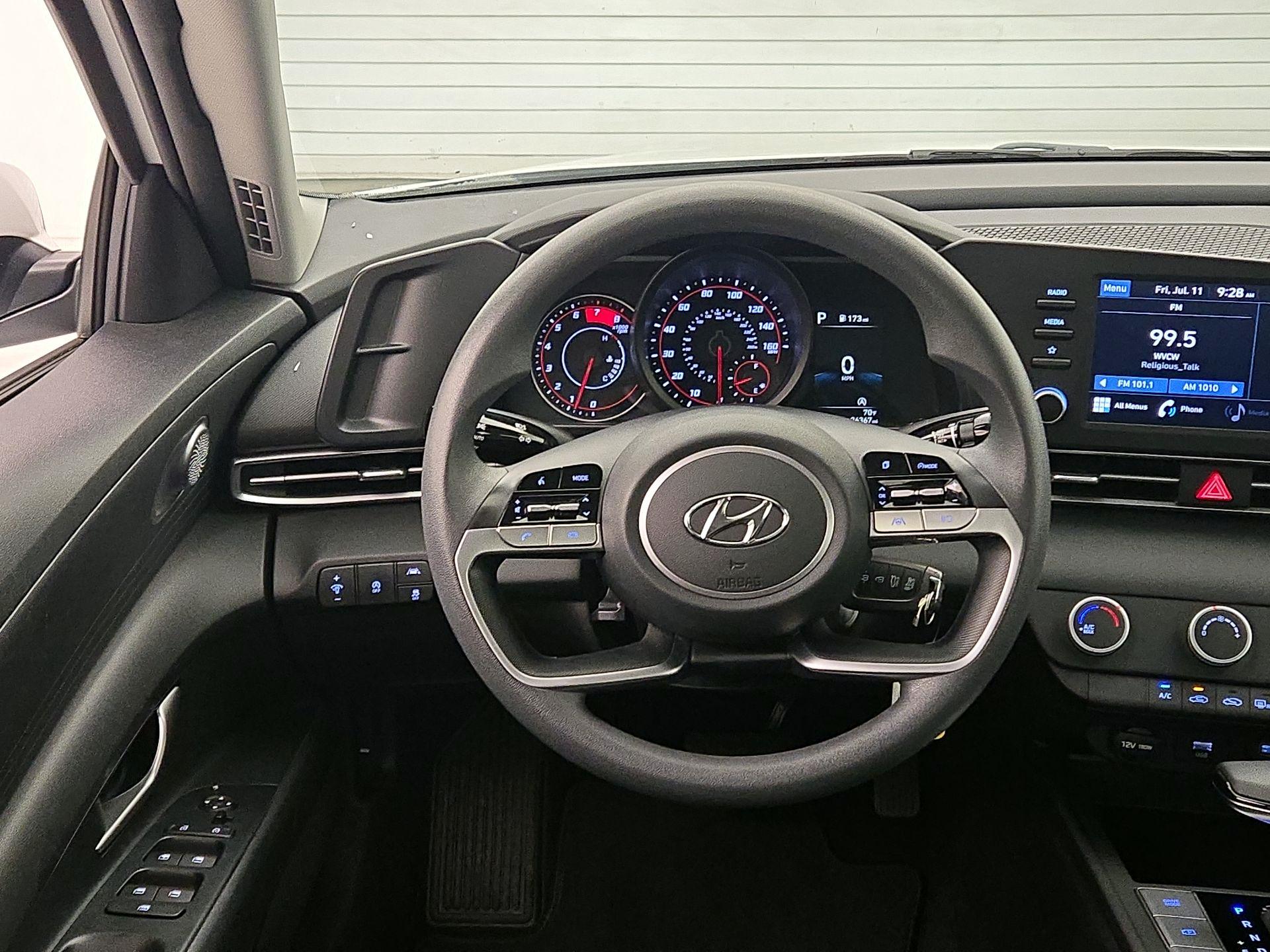 Thumbnail: 2021 Hyundai Elantra - 10
