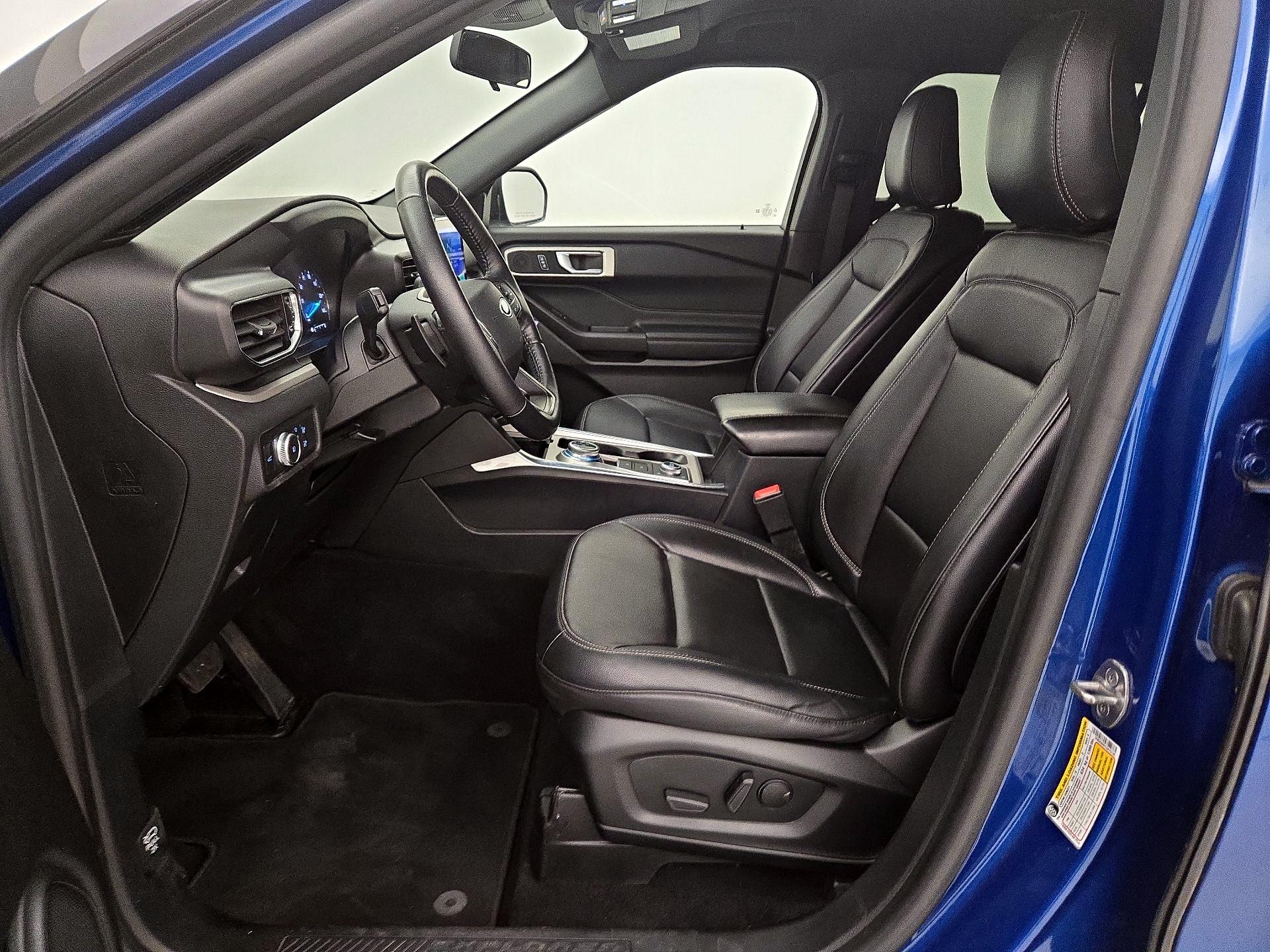 Thumbnail: 2020 Ford Explorer - 11