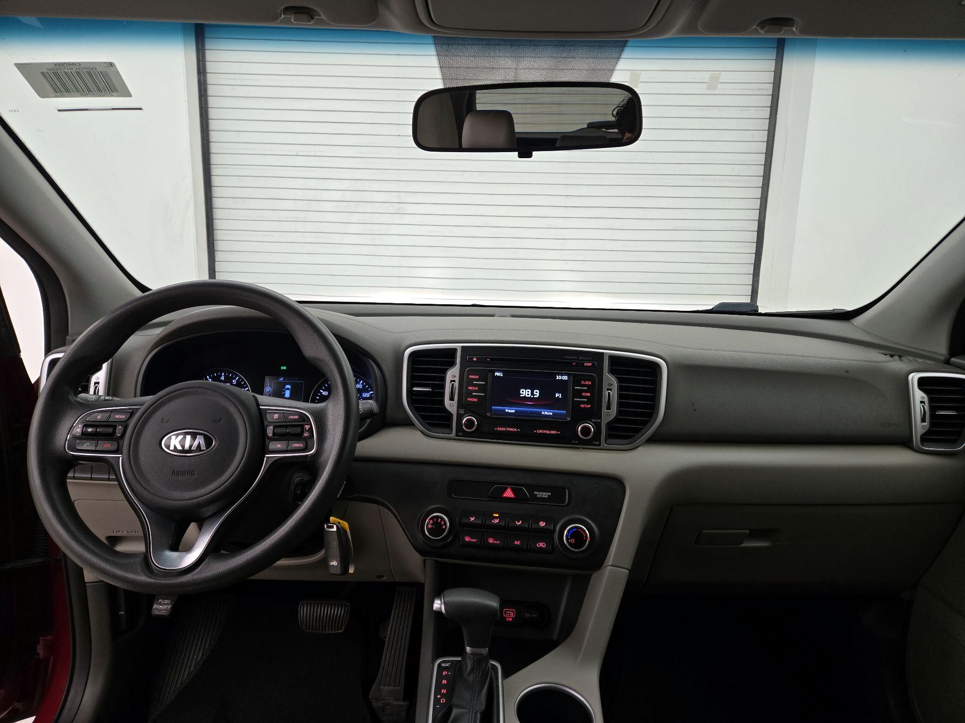 Thumbnail: 2017 Kia Sportage - 9