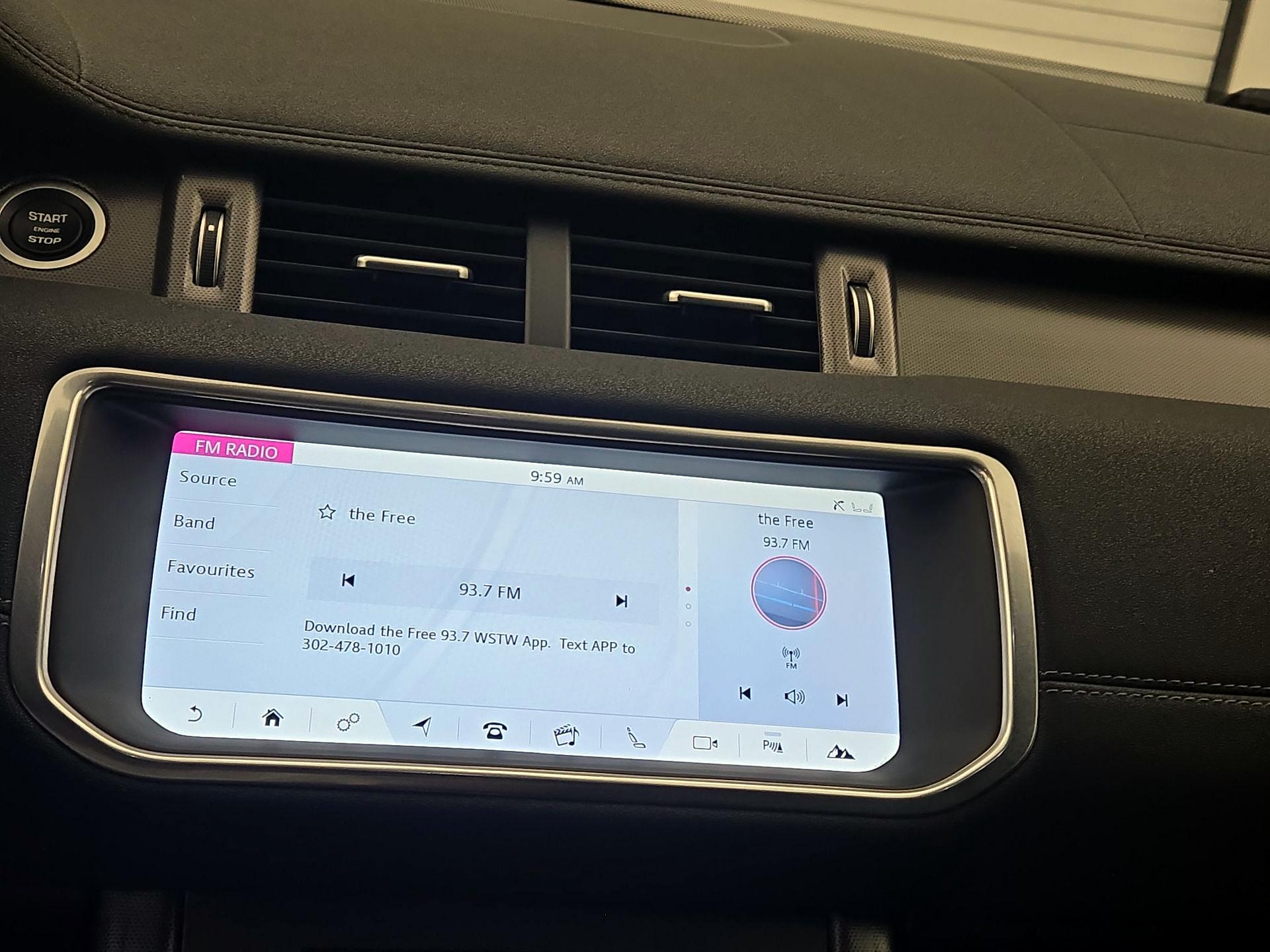 Thumbnail: 2019 Land Rover Range Rover Evoque - 15