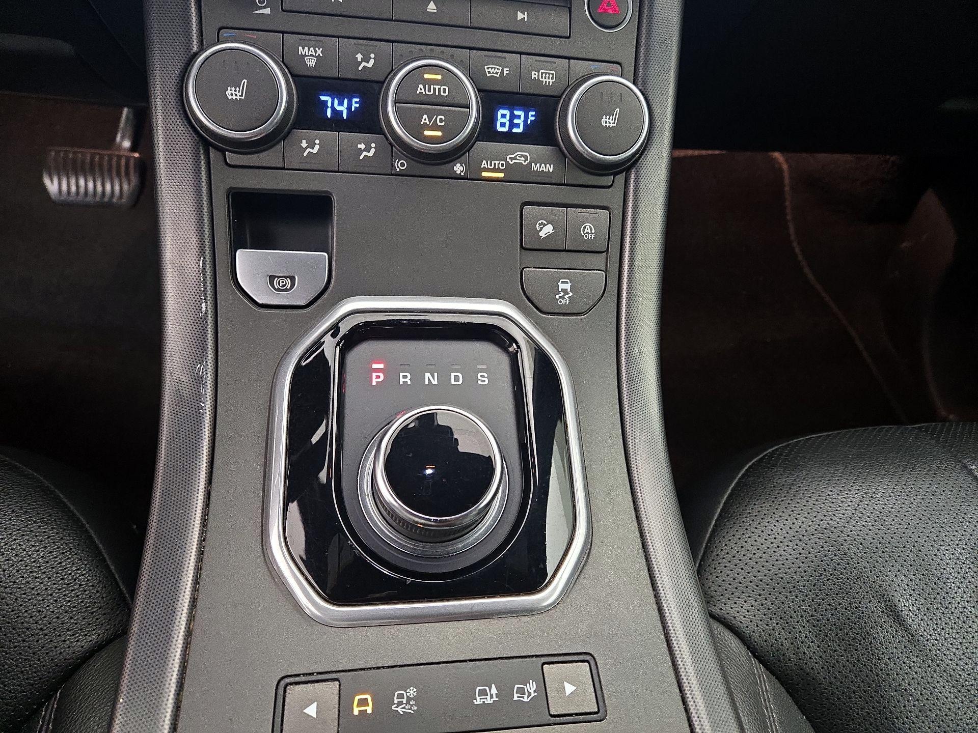 Thumbnail: 2019 Land Rover Range Rover Evoque - 17