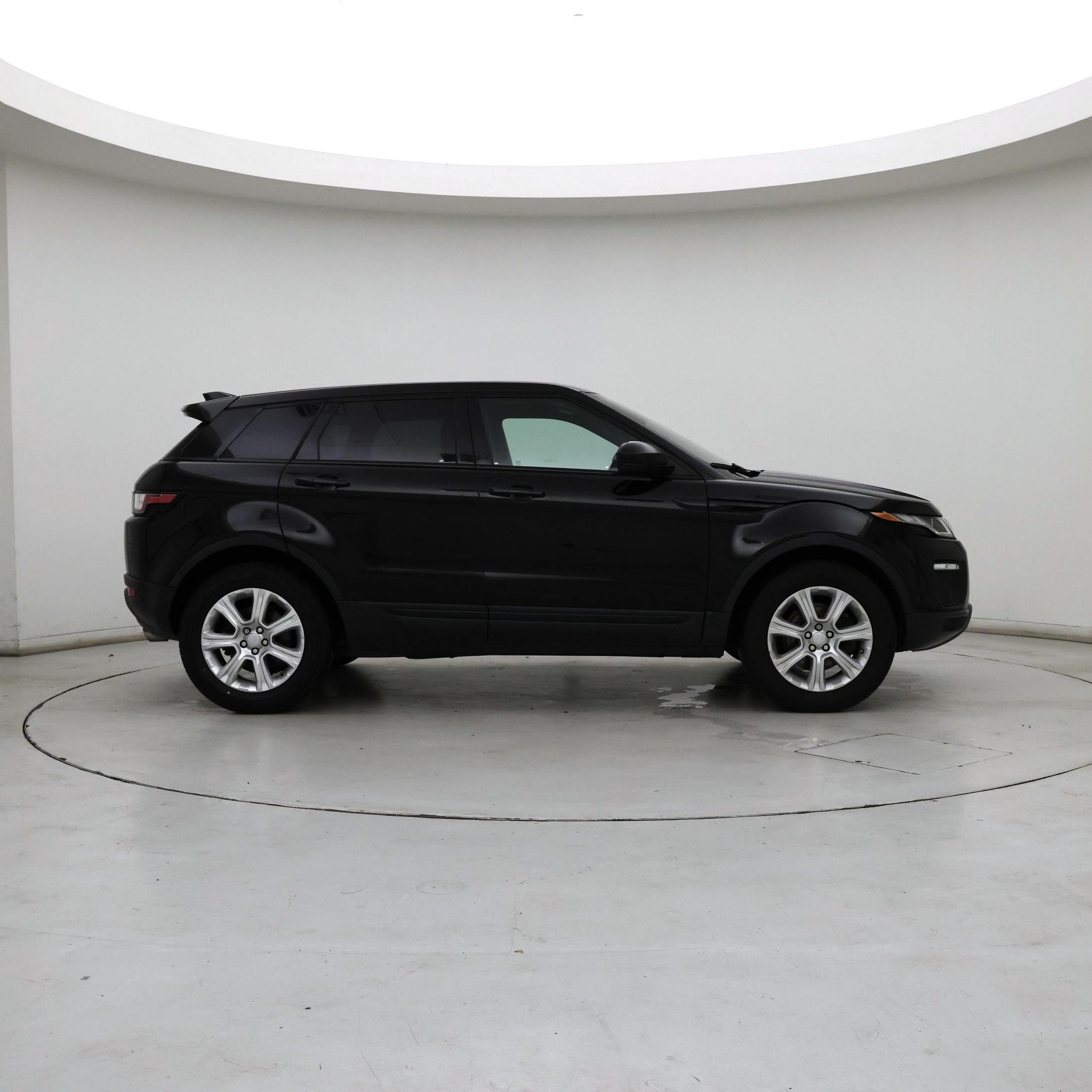 Thumbnail: 2019 Land Rover Range Rover Evoque - 7