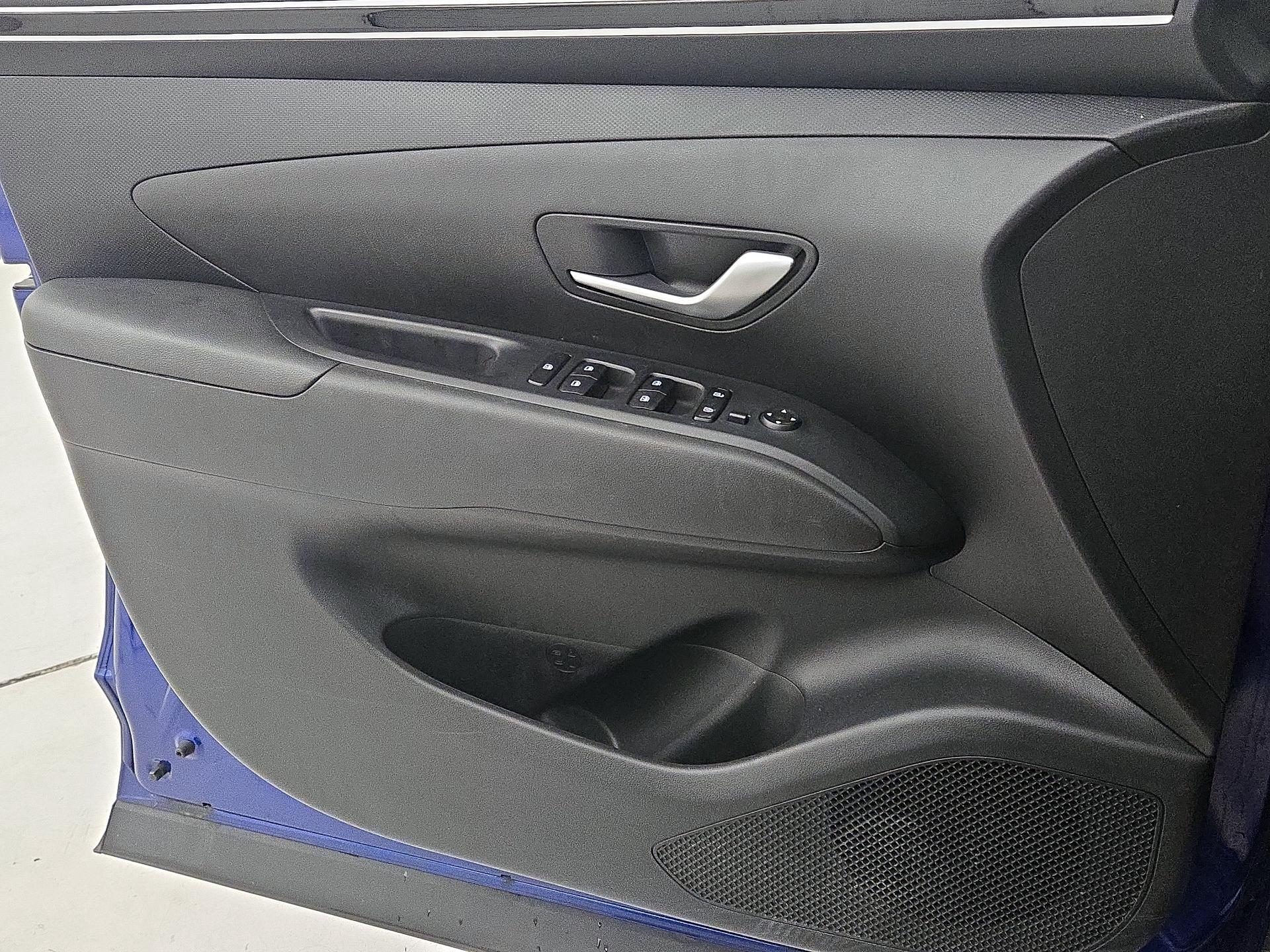 Thumbnail: 2023 Hyundai Tucson - 12