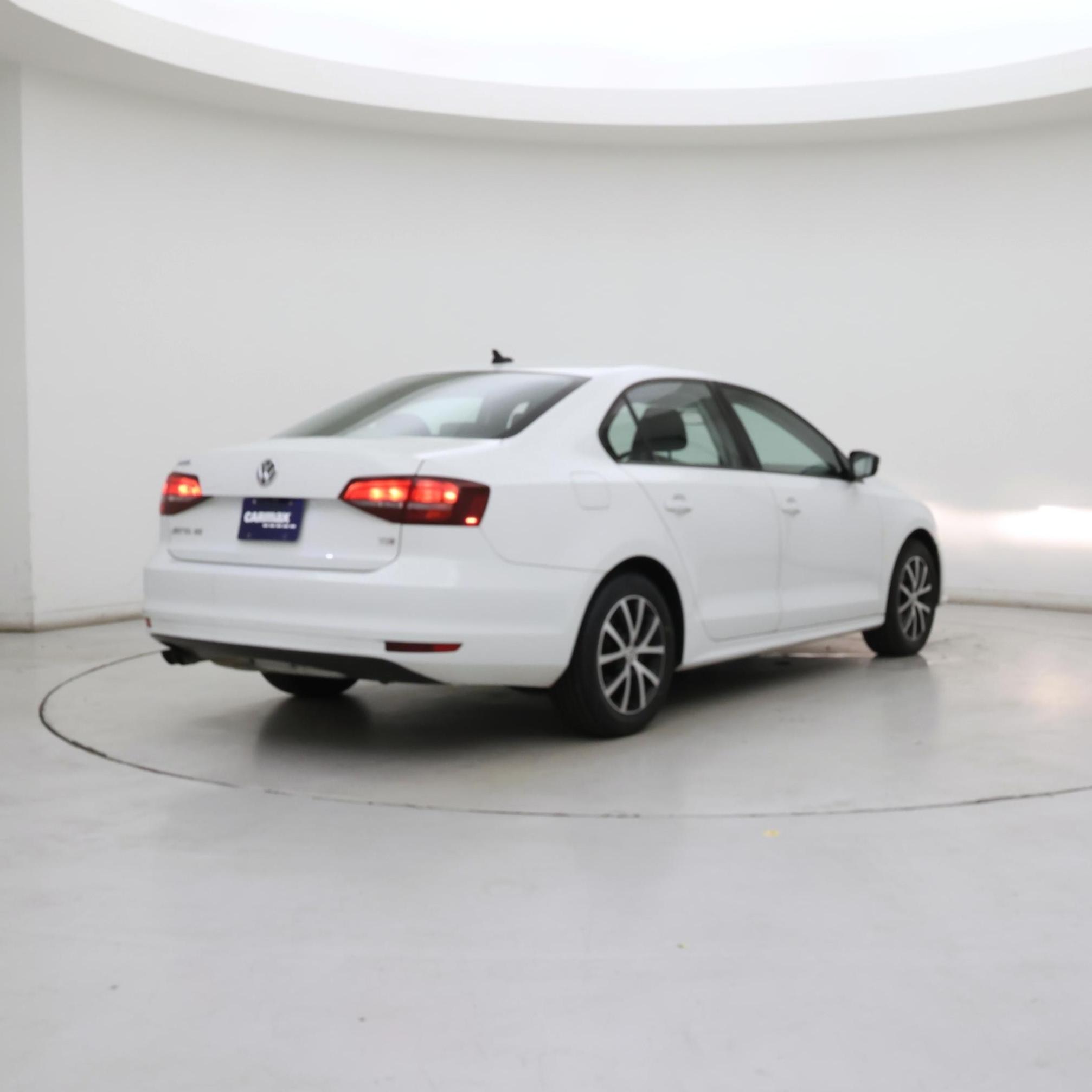 Thumbnail: 2016 Volkswagen Jetta - 8
