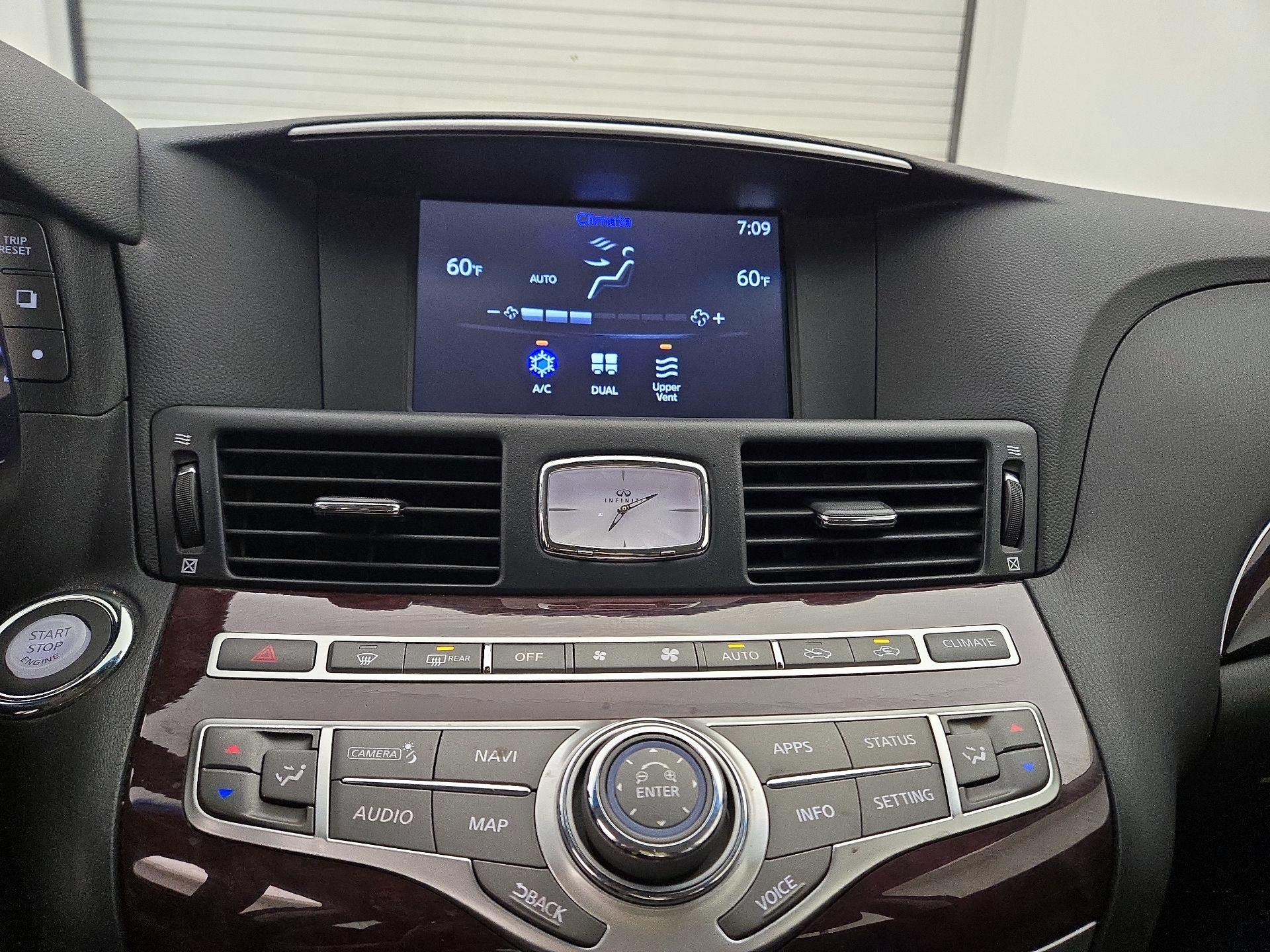 Thumbnail: 2019 INFINITI Q70 - 15