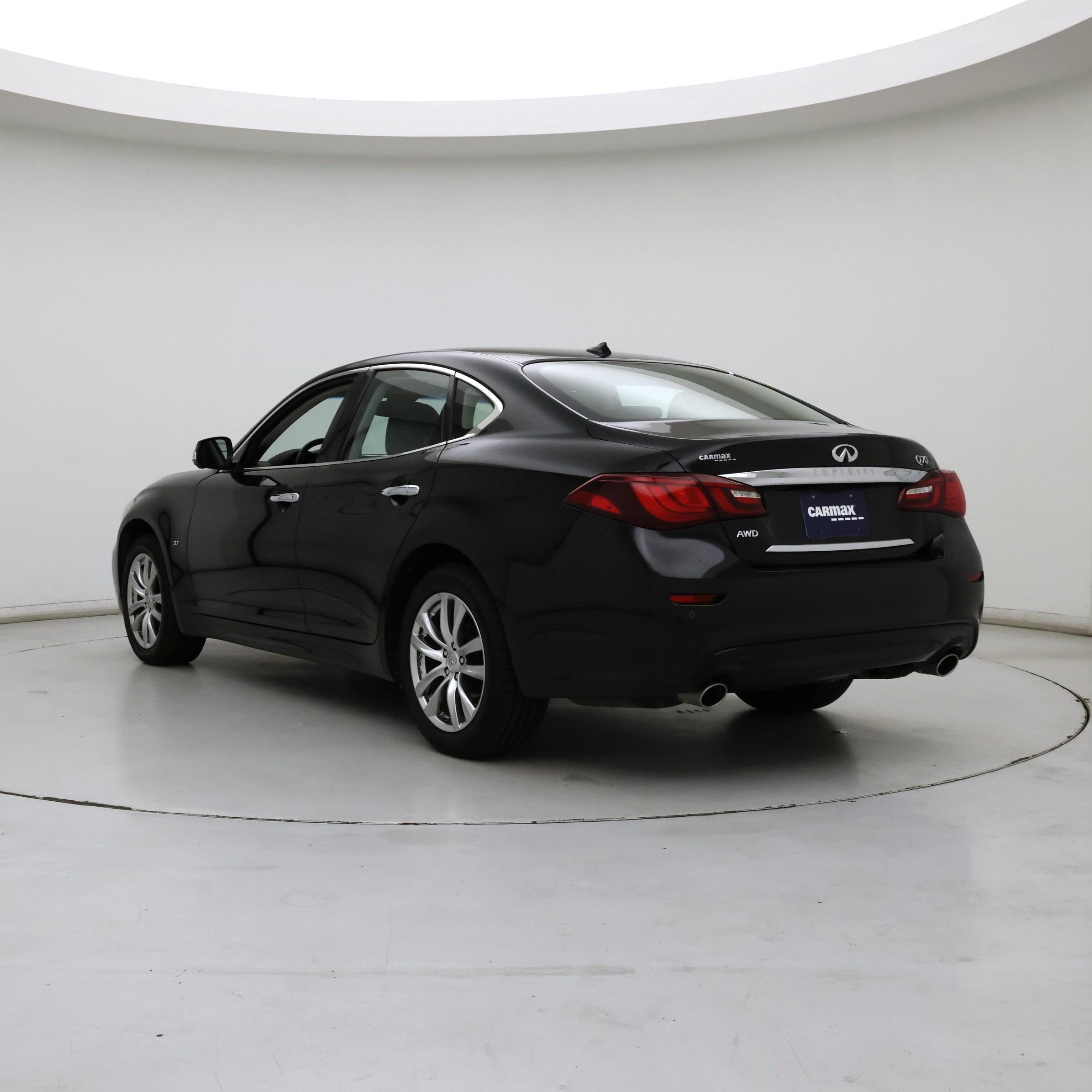 Thumbnail: 2019 INFINITI Q70 - 2