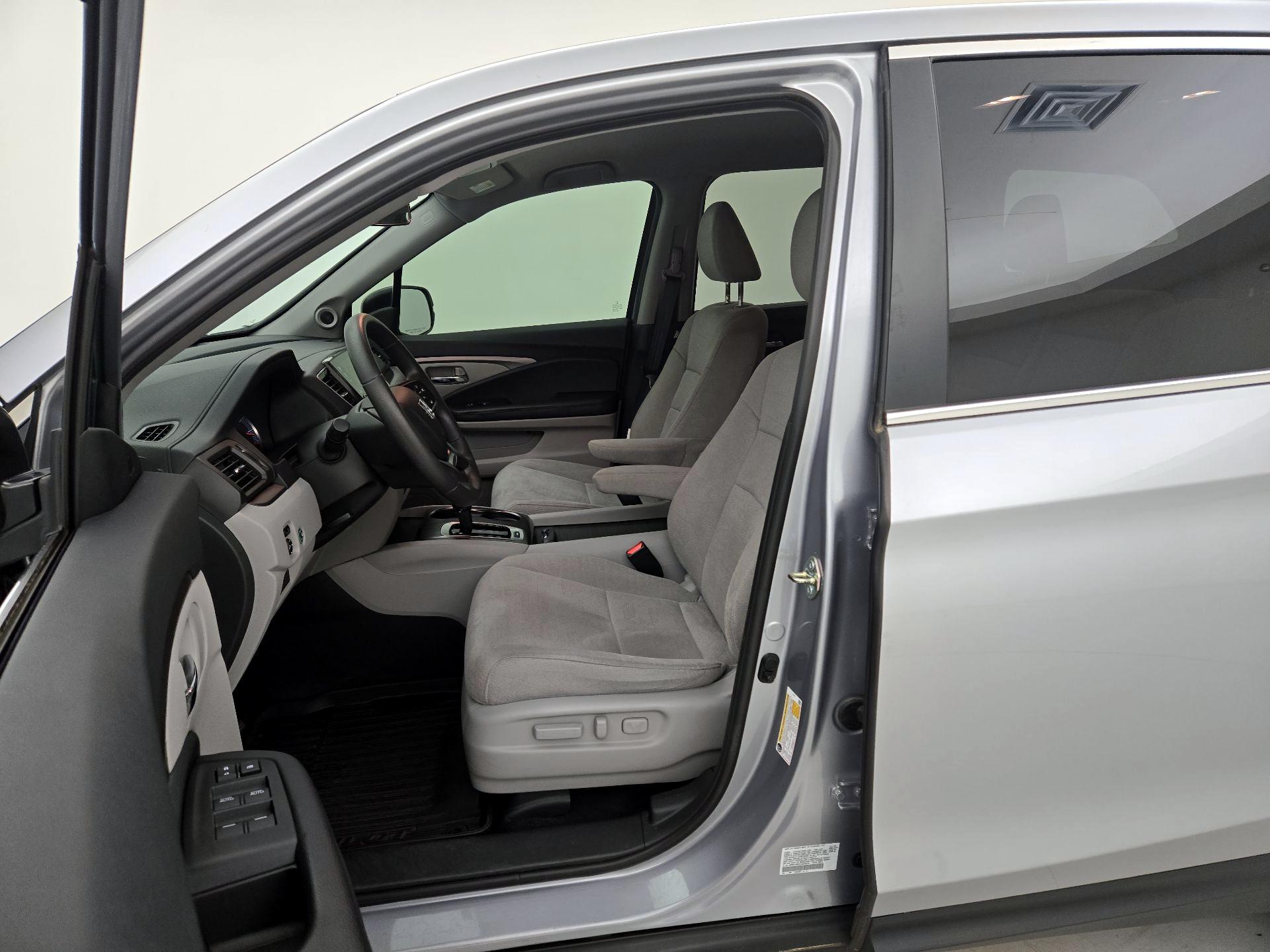 Thumbnail: 2020 Honda Pilot - 11