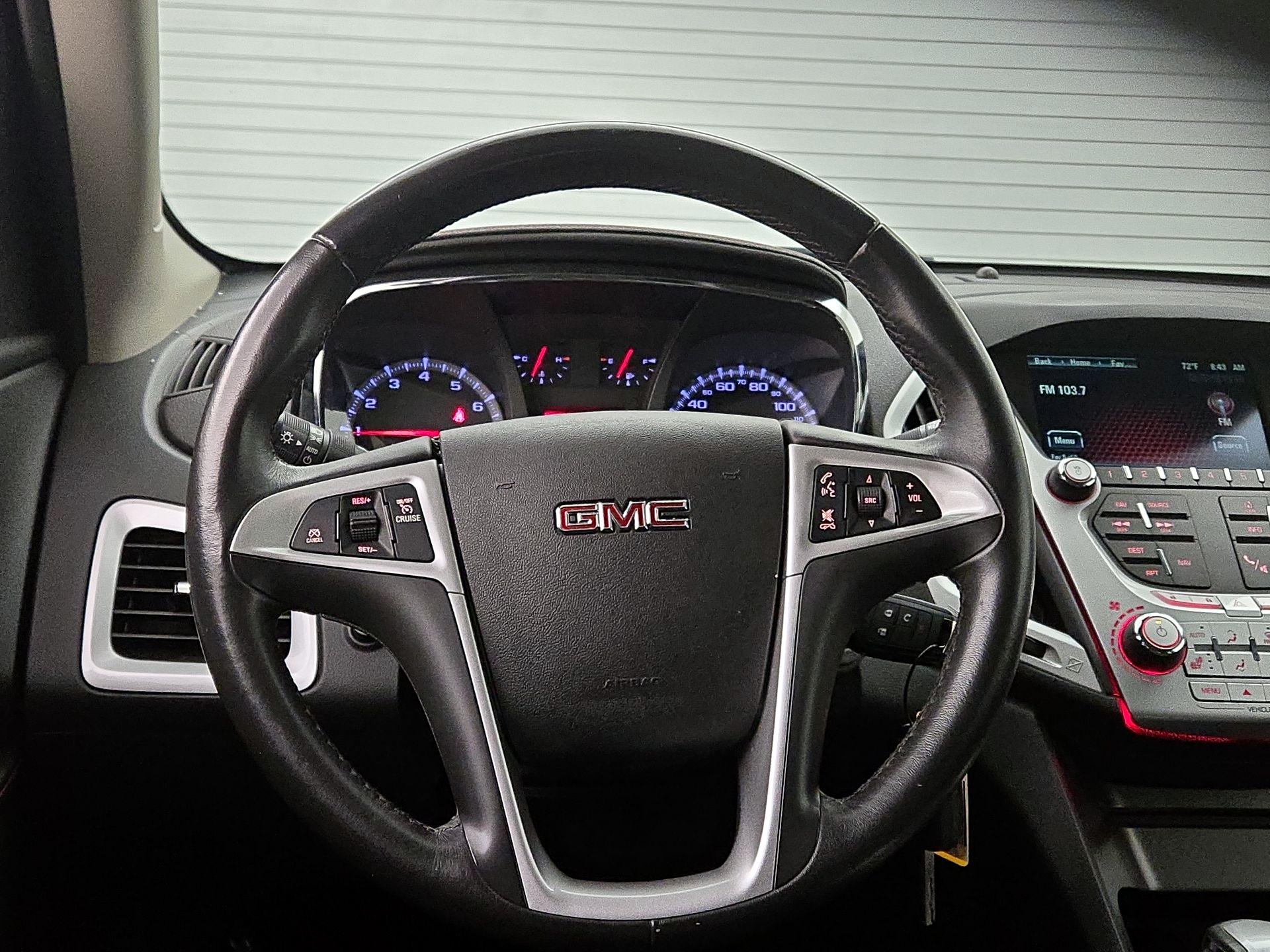 Thumbnail: 2015 GMC Terrain - 10