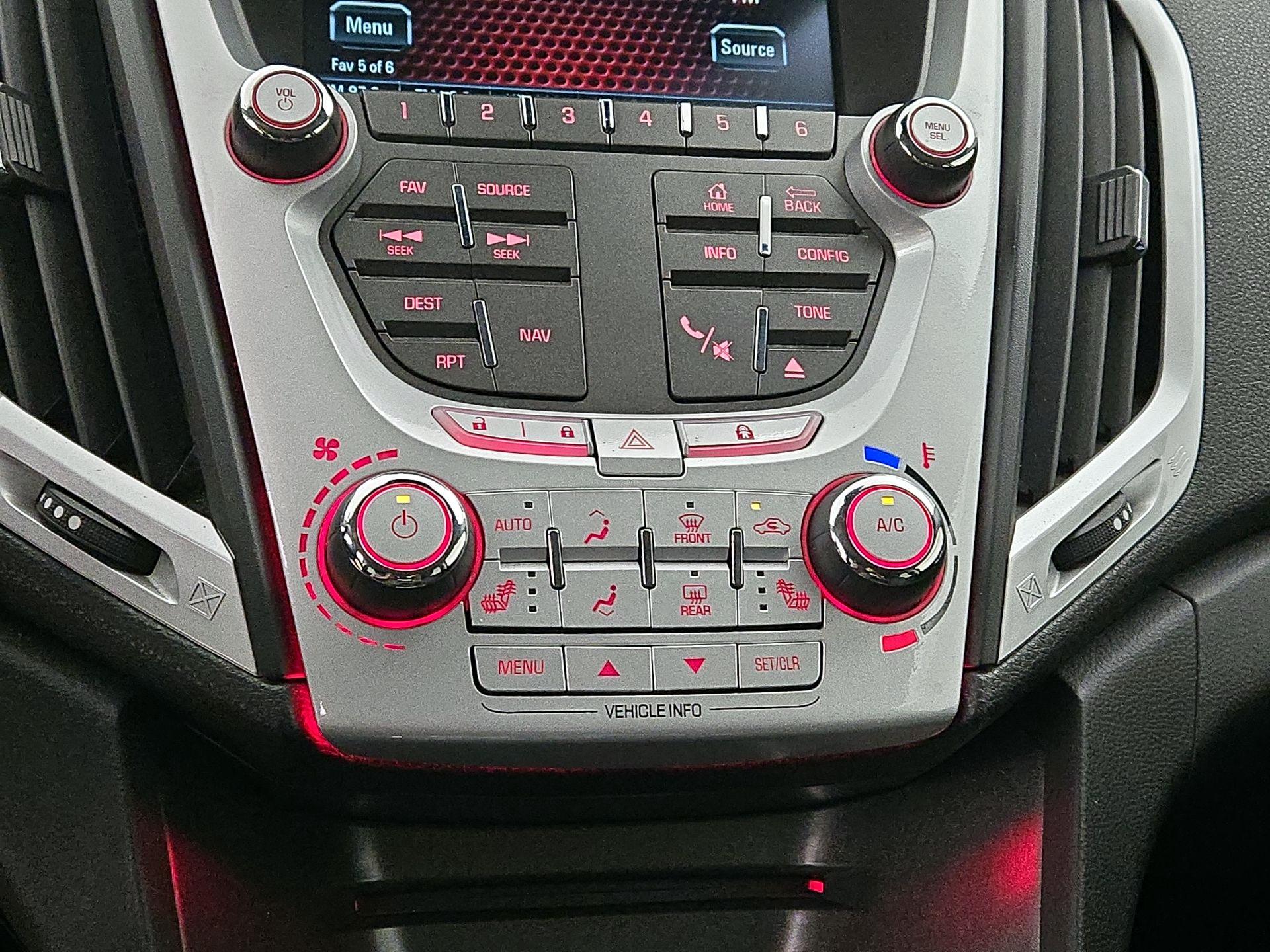 Thumbnail: 2015 GMC Terrain - 15