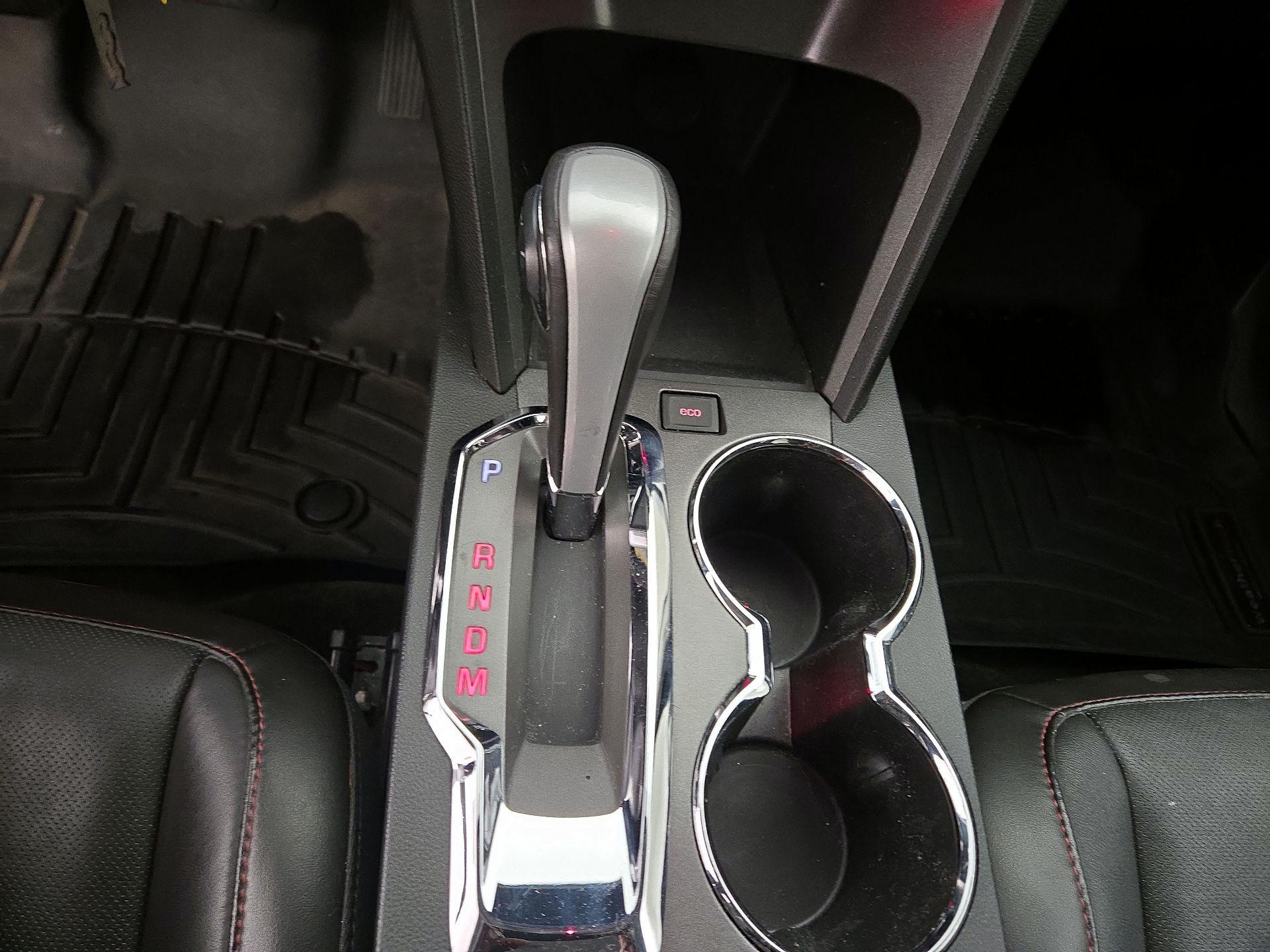 Thumbnail: 2015 GMC Terrain - 16