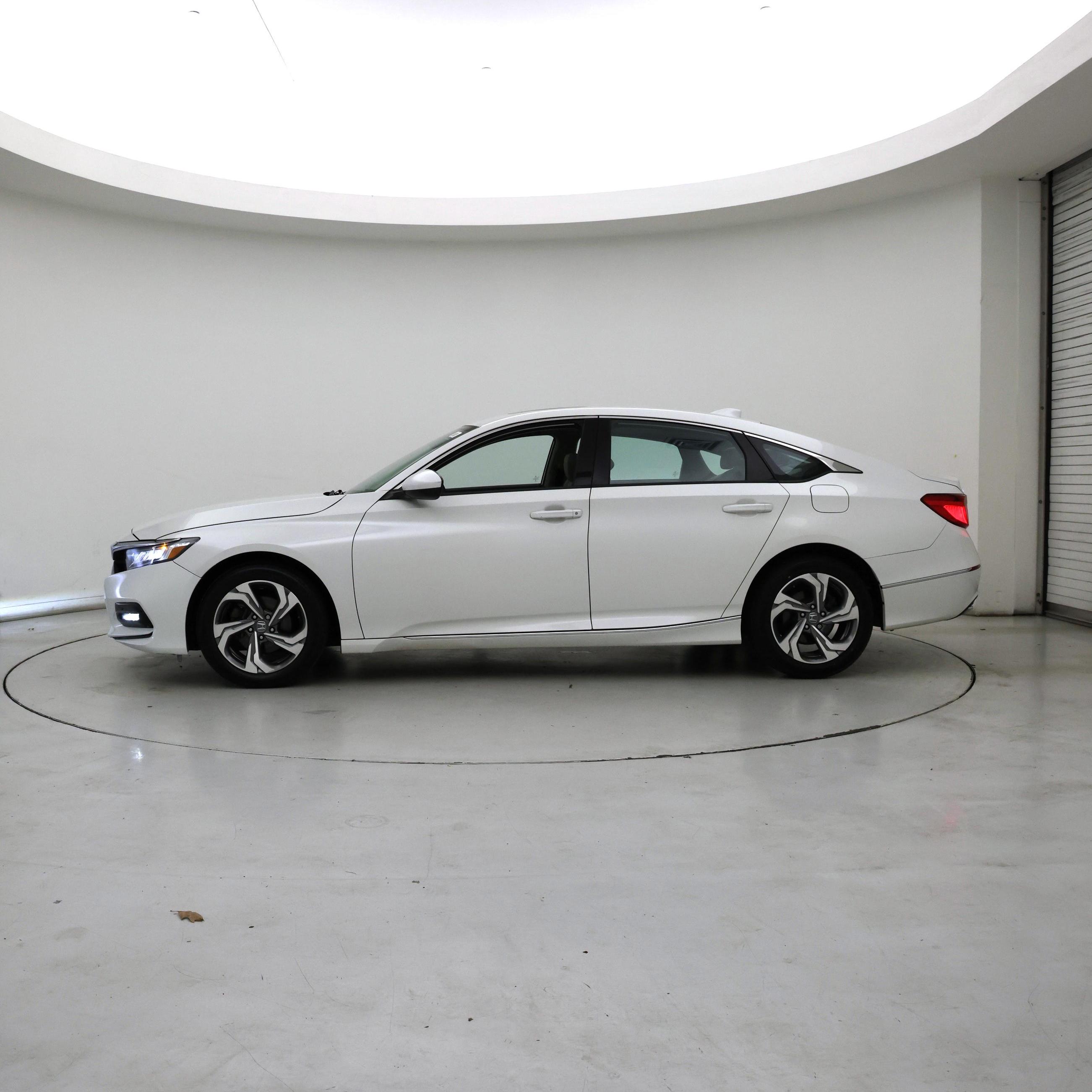 Thumbnail: 2019 Honda Accord - 3