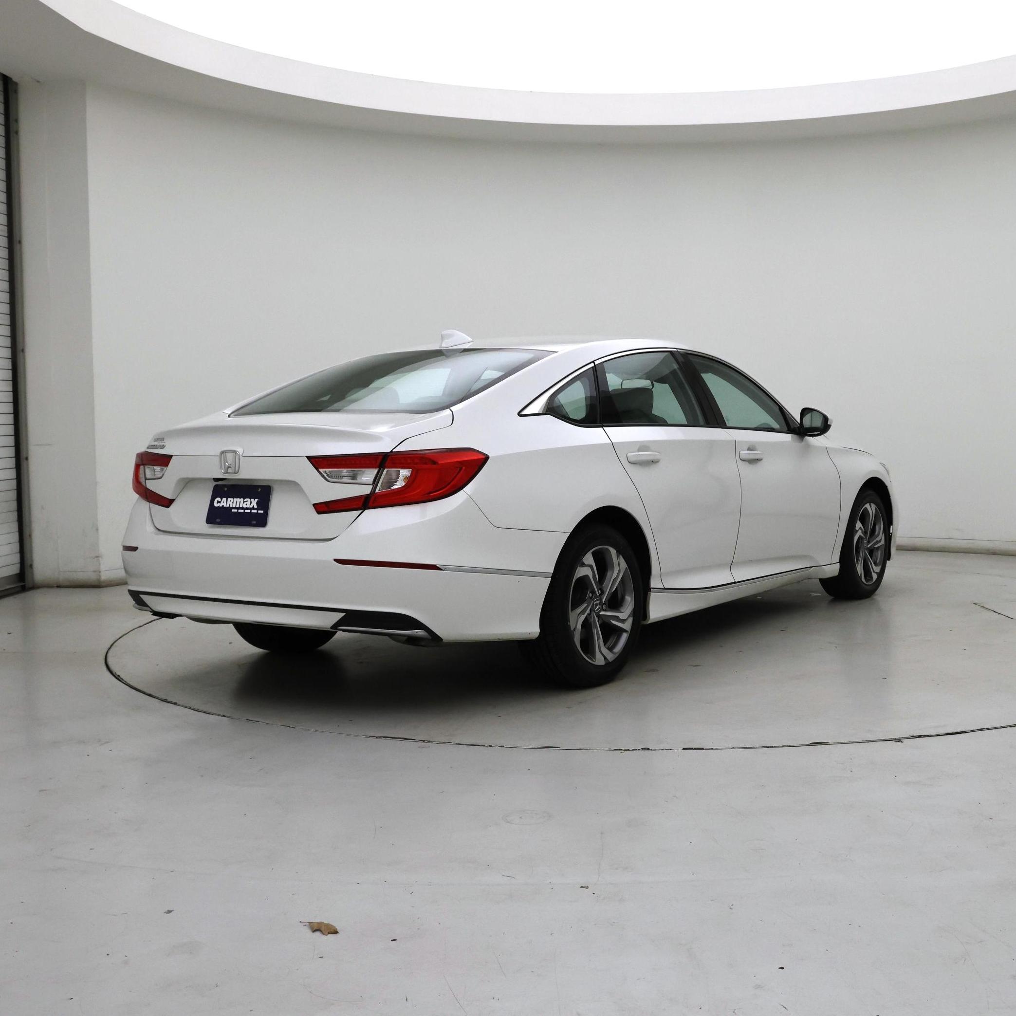 Thumbnail: 2019 Honda Accord - 8
