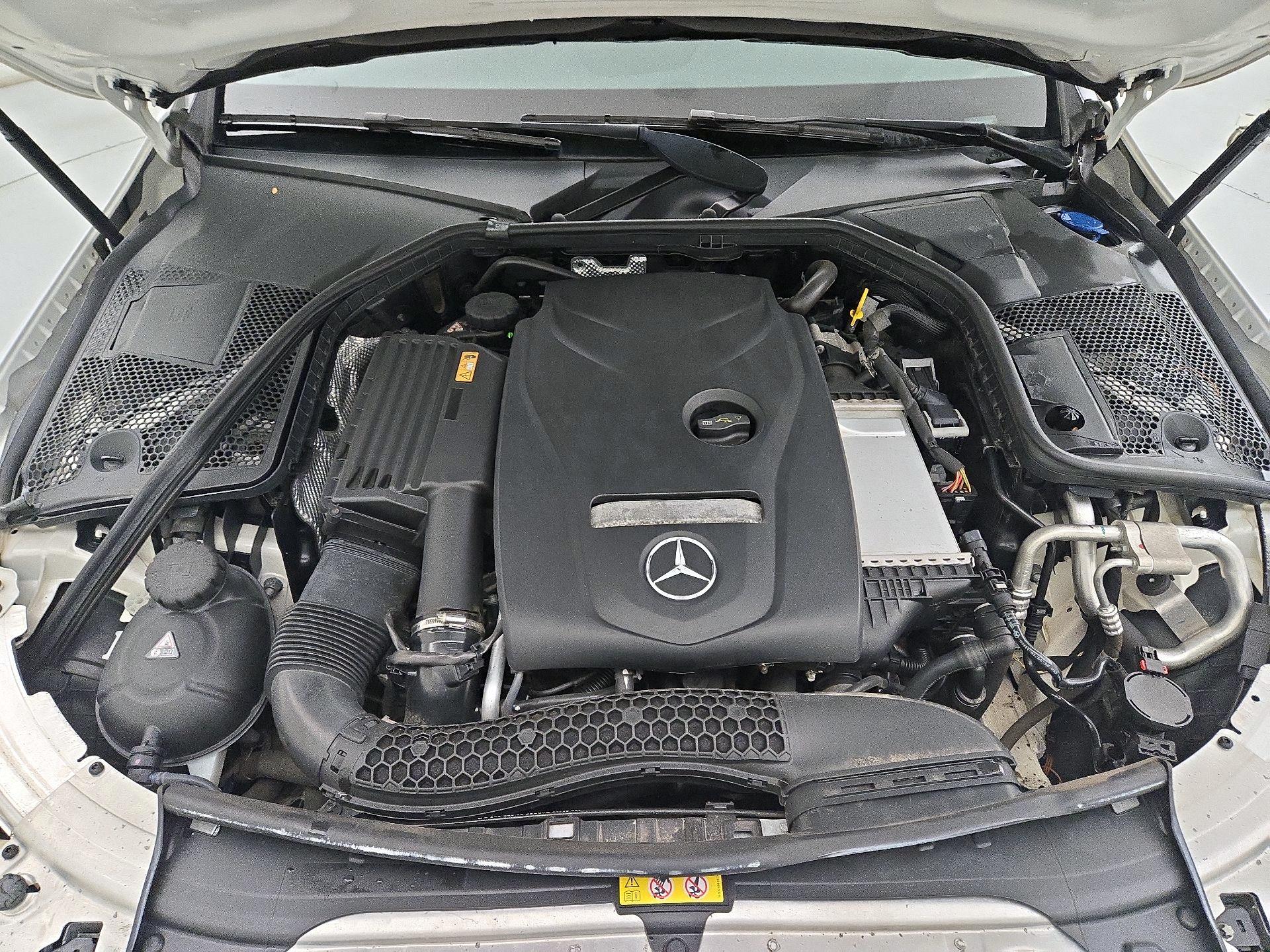 Thumbnail: 2017 Mercedes-Benz C-Class - 20