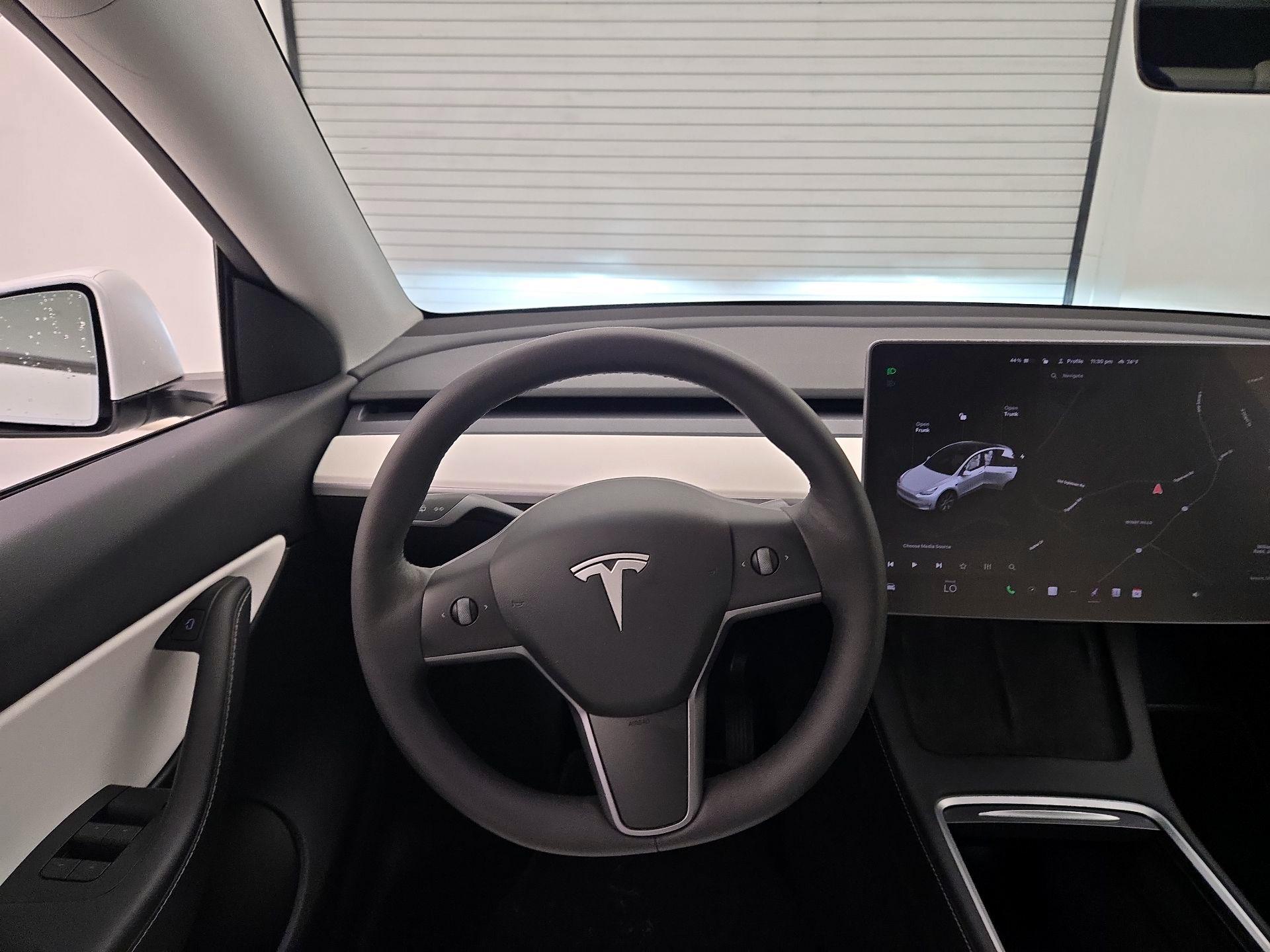 Thumbnail: 2022 Tesla Model Y - 10