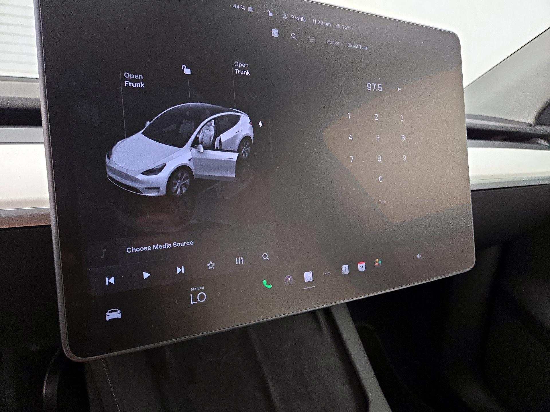 Thumbnail: 2022 Tesla Model Y - 15