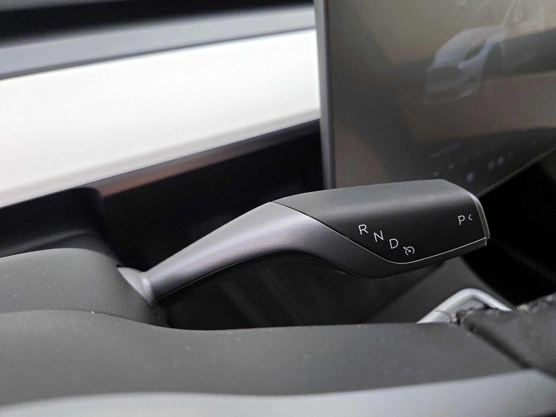 Thumbnail: 2022 Tesla Model Y - 17