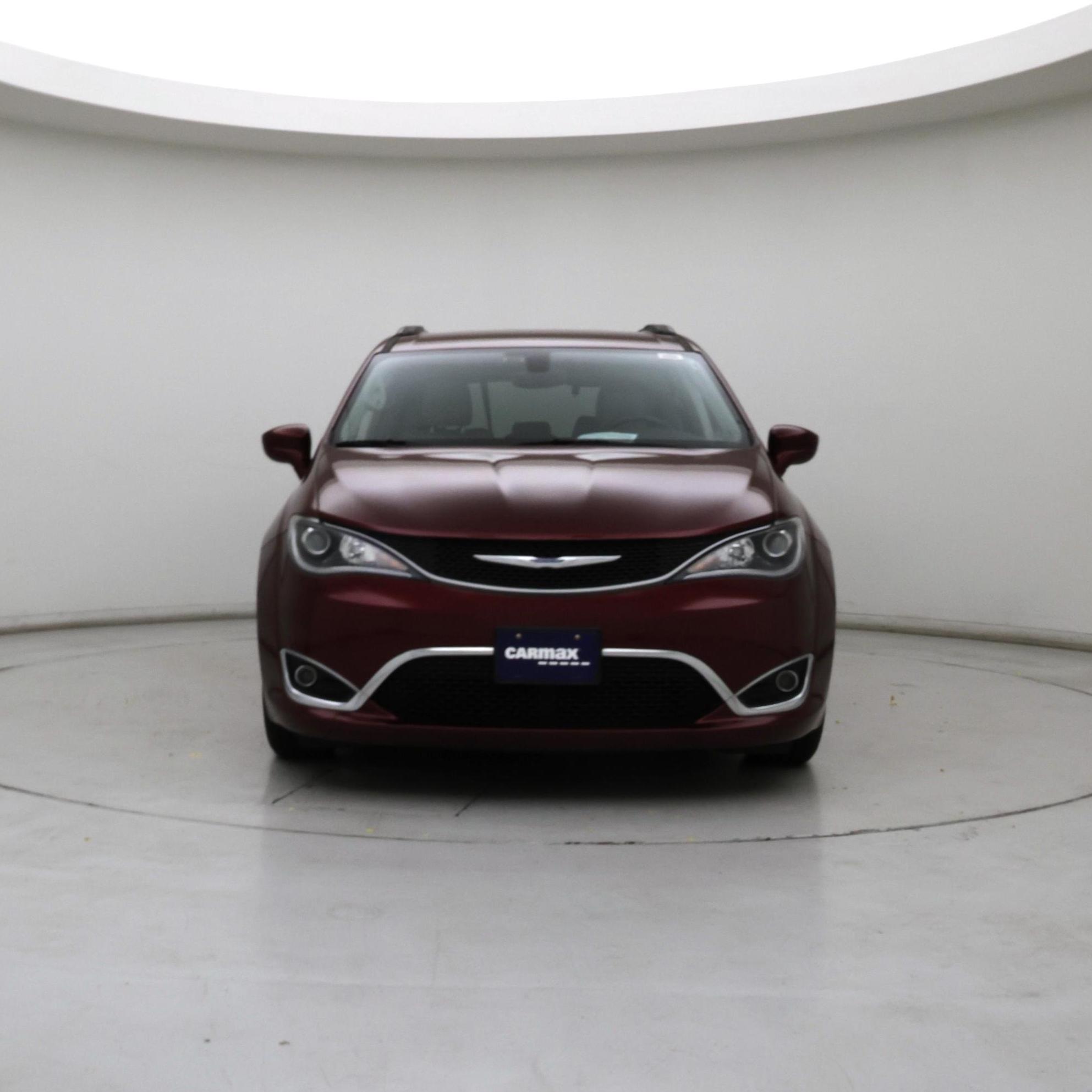 Thumbnail: 2017 Chrysler Pacifica - 5