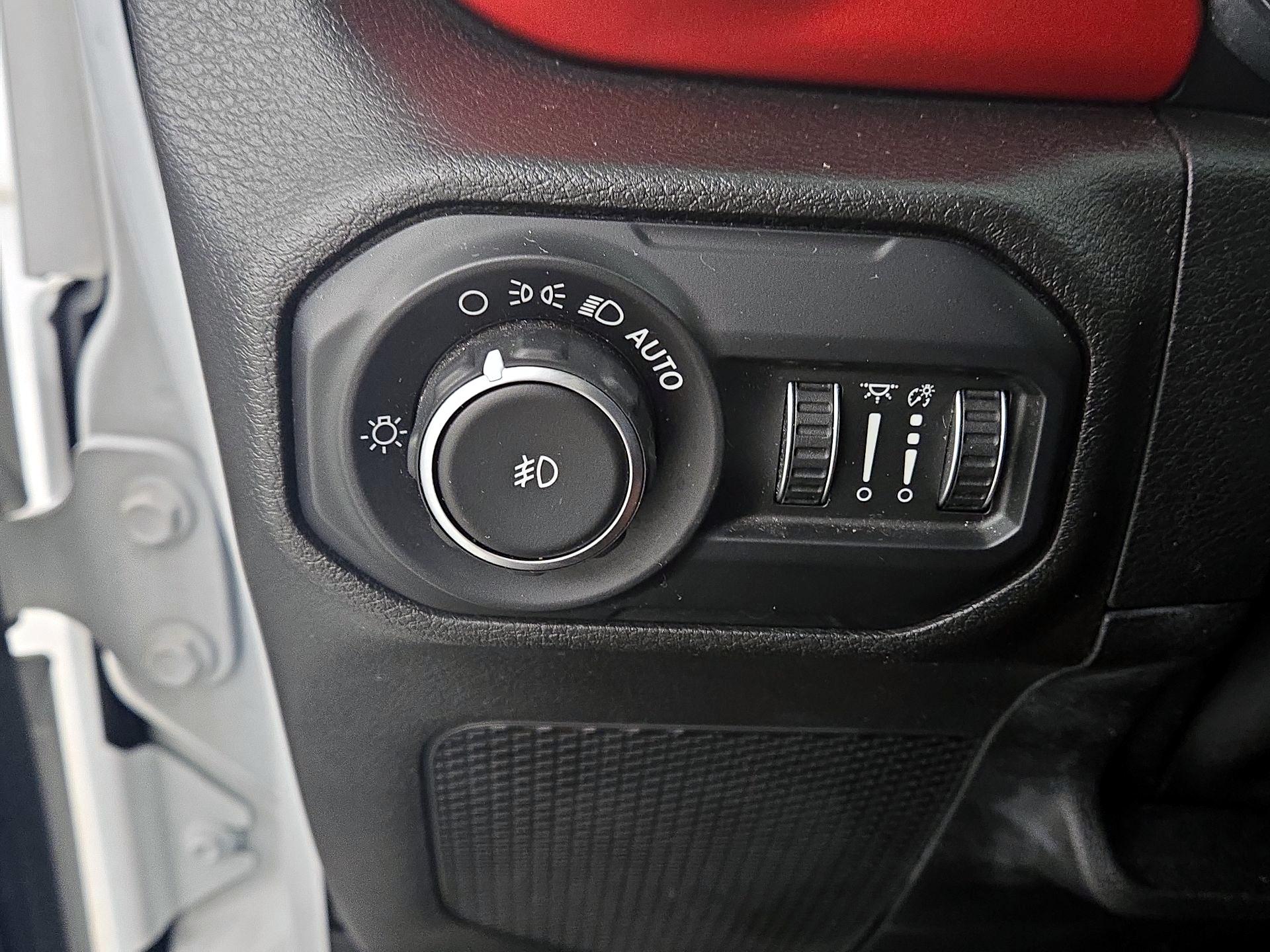 Thumbnail: 2020 Jeep Wrangler - 13