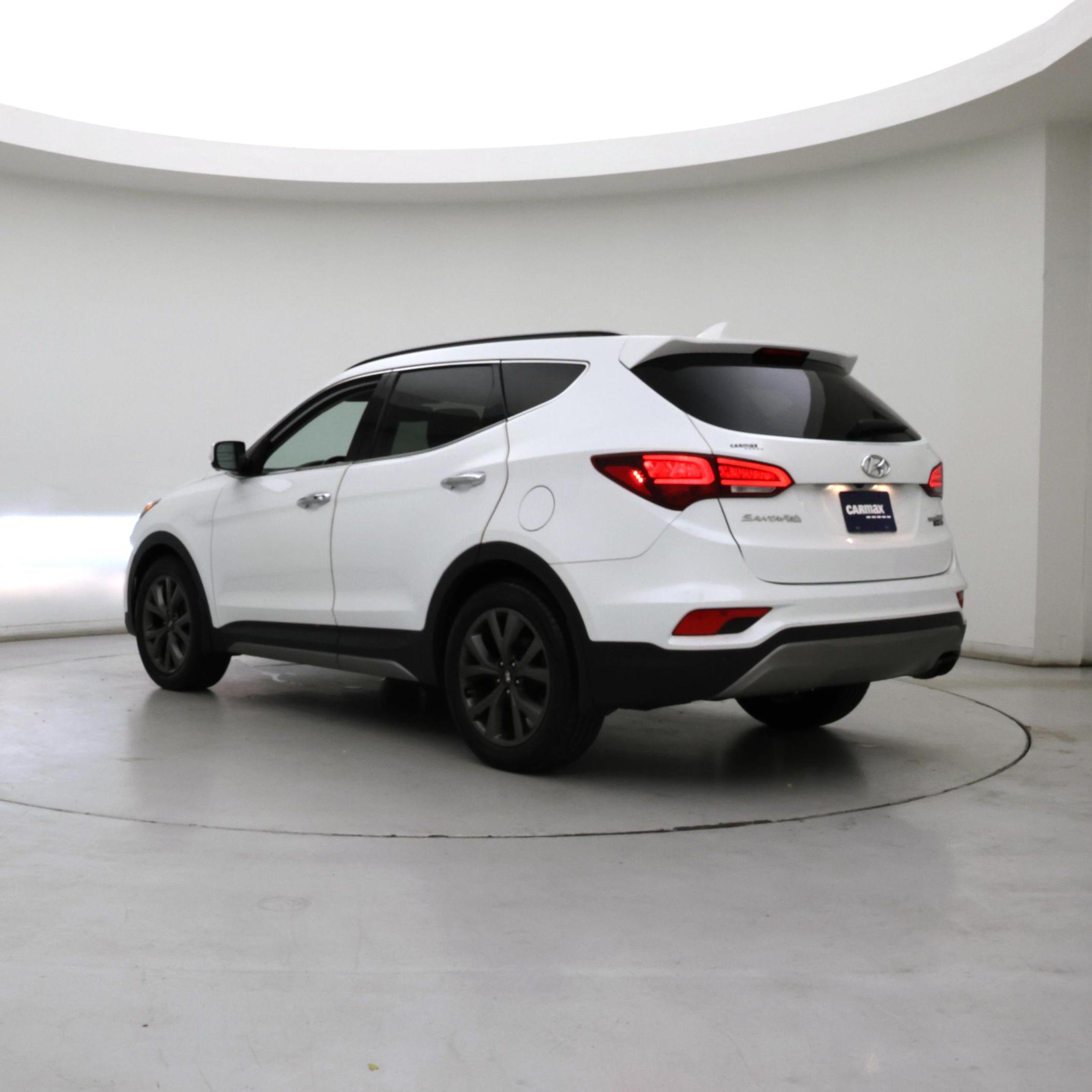 Thumbnail: 2017 Hyundai Santa Fe - 2