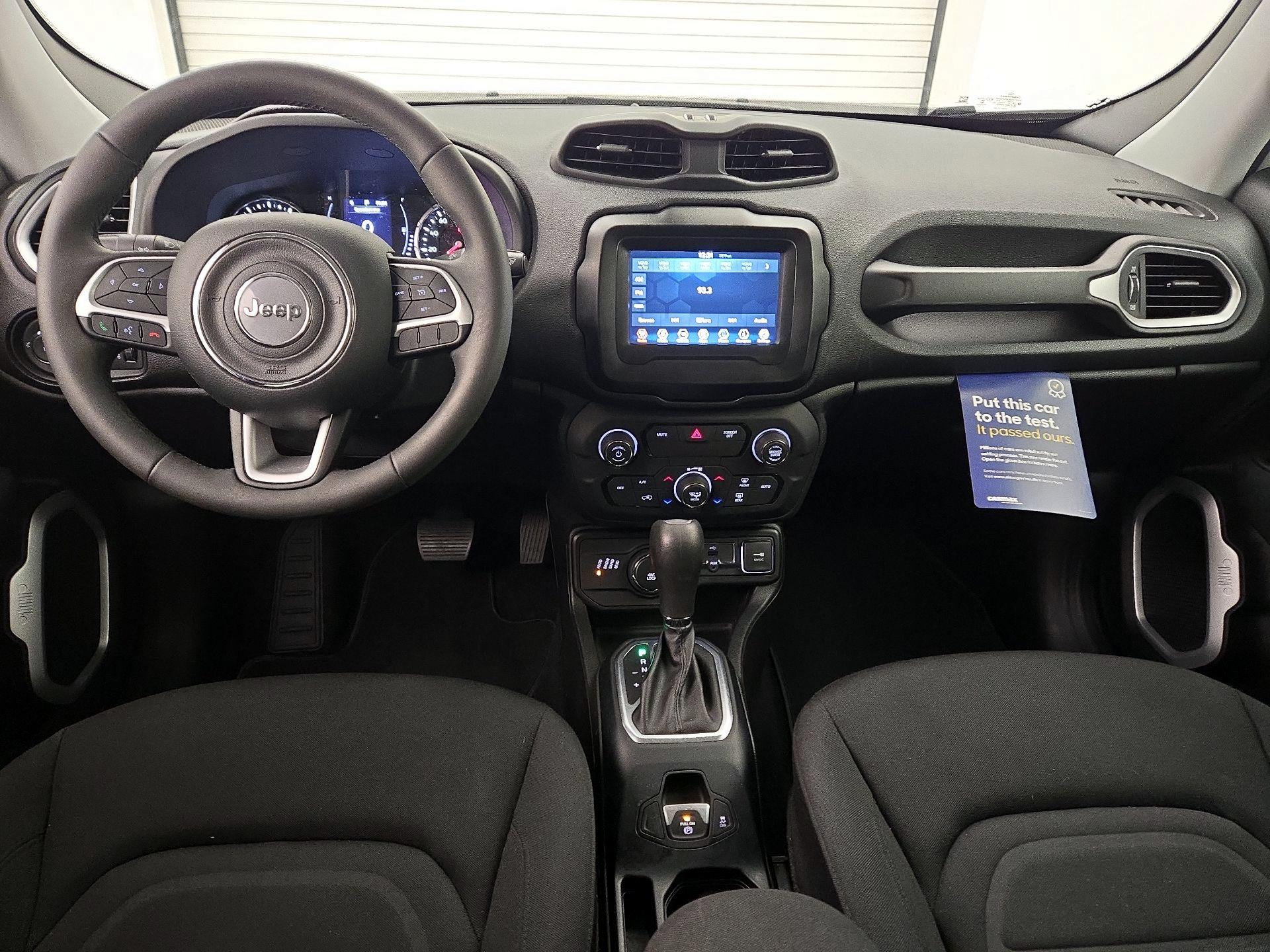 Thumbnail: 2018 Jeep Renegade - 9