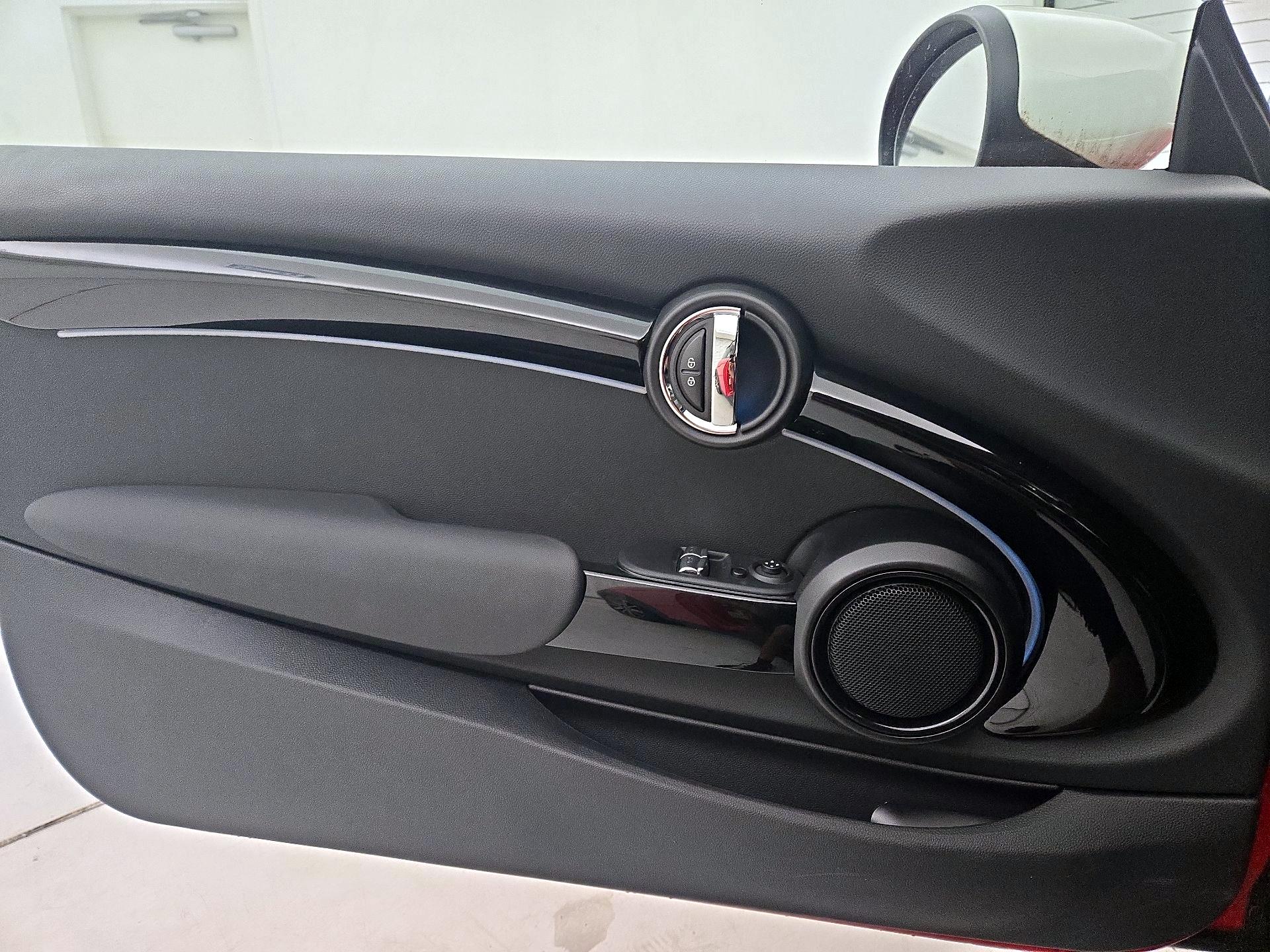 Thumbnail: 2022 MINI Cooper Hardtop - 12