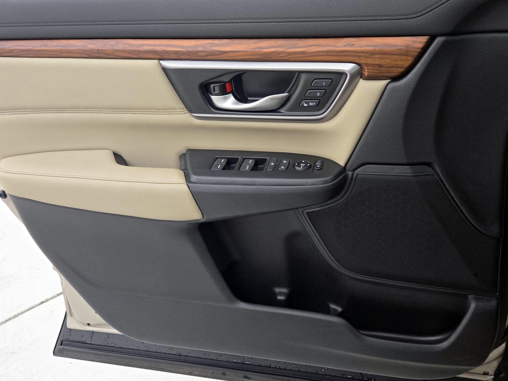 Thumbnail: 2019 Honda CR-V - 12