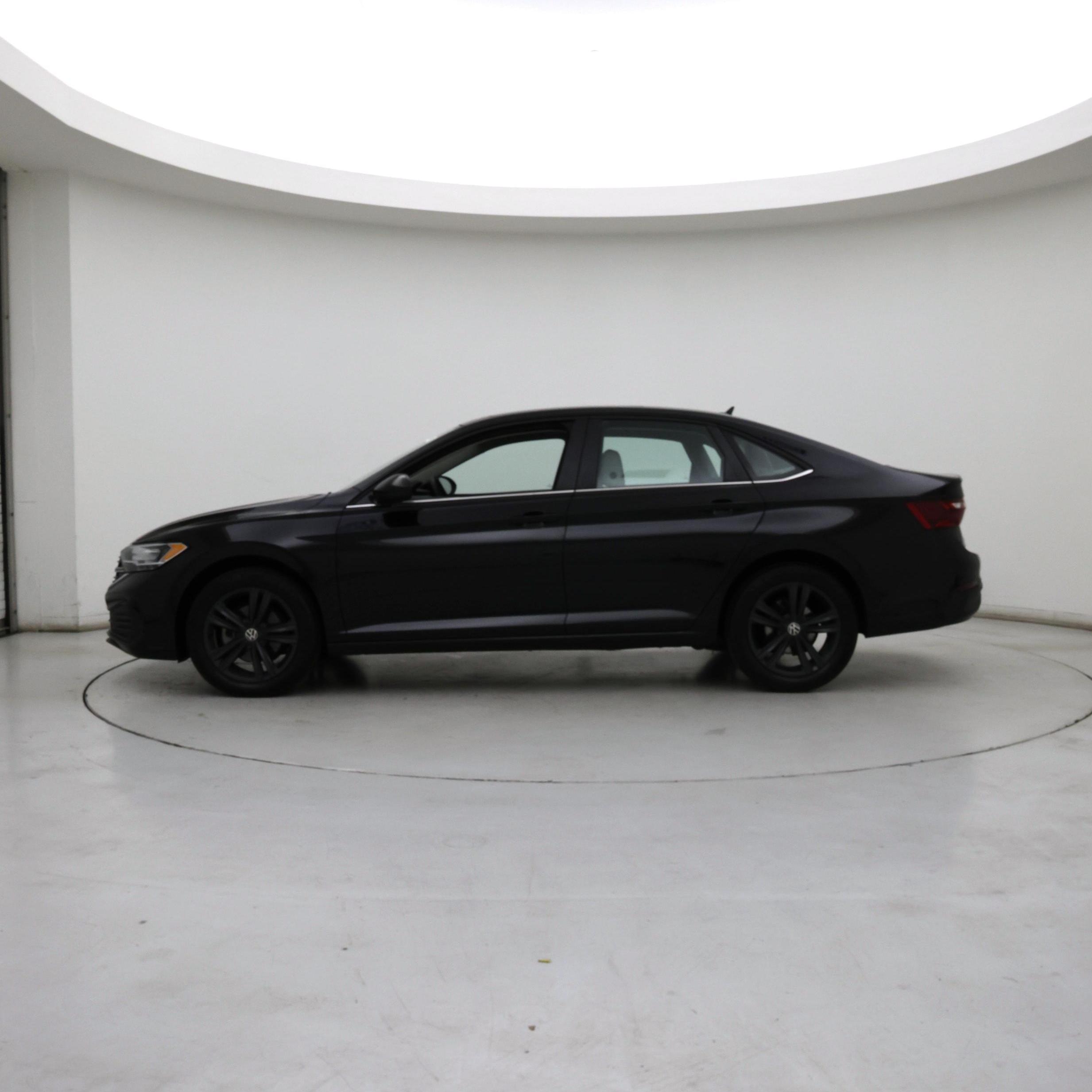 Thumbnail: 2024 Volkswagen Jetta - 3