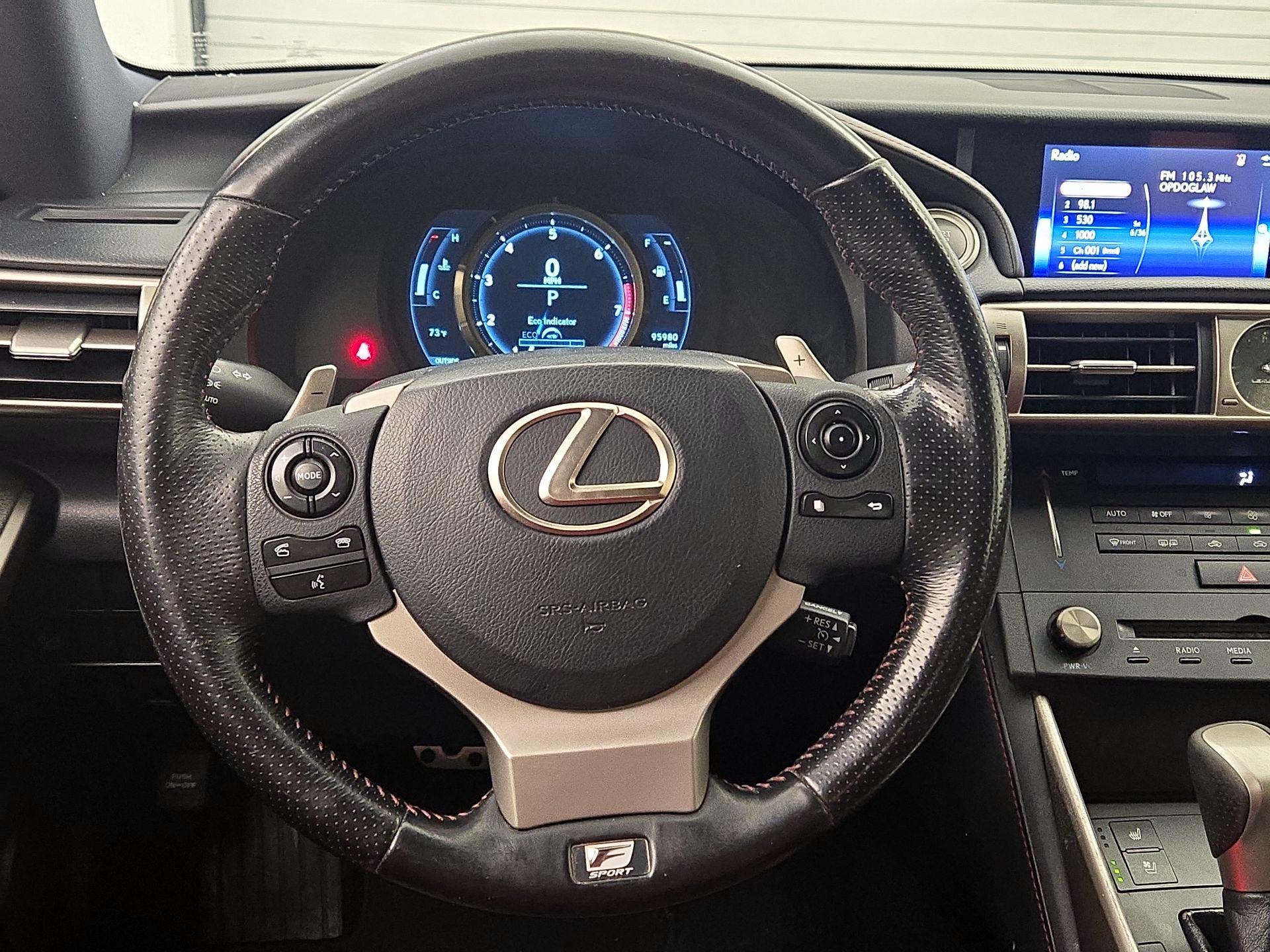 Thumbnail: 2016 Lexus IS - 10