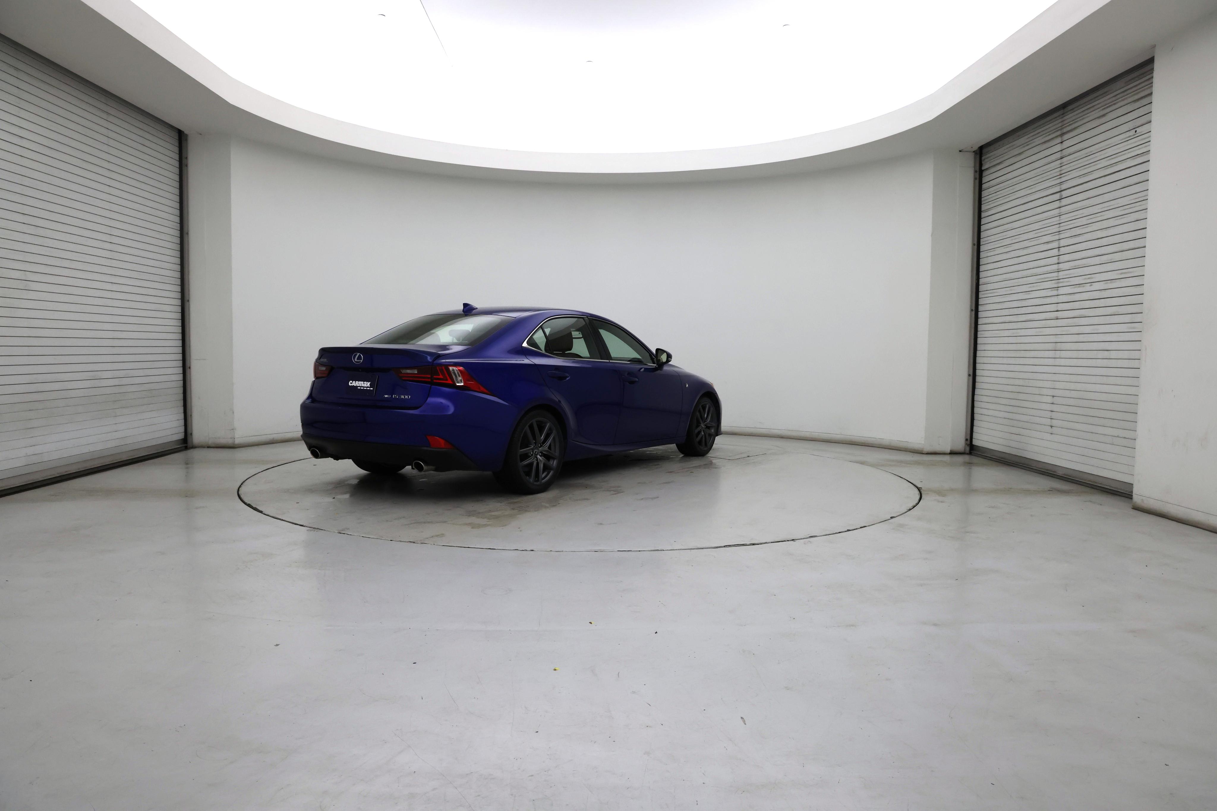 Thumbnail: 2016 Lexus IS - 8
