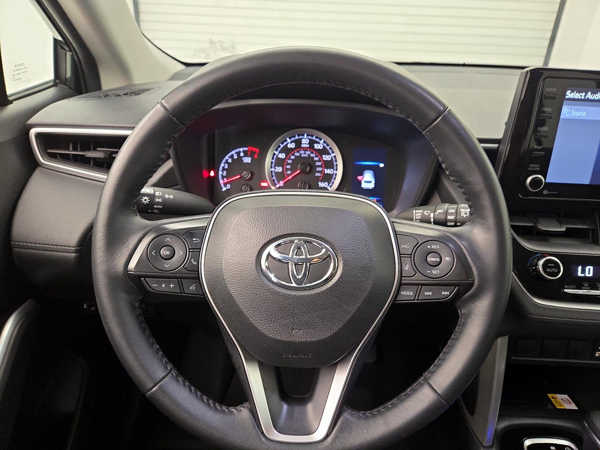 Thumbnail: 2022 Toyota Corolla Cross - 10