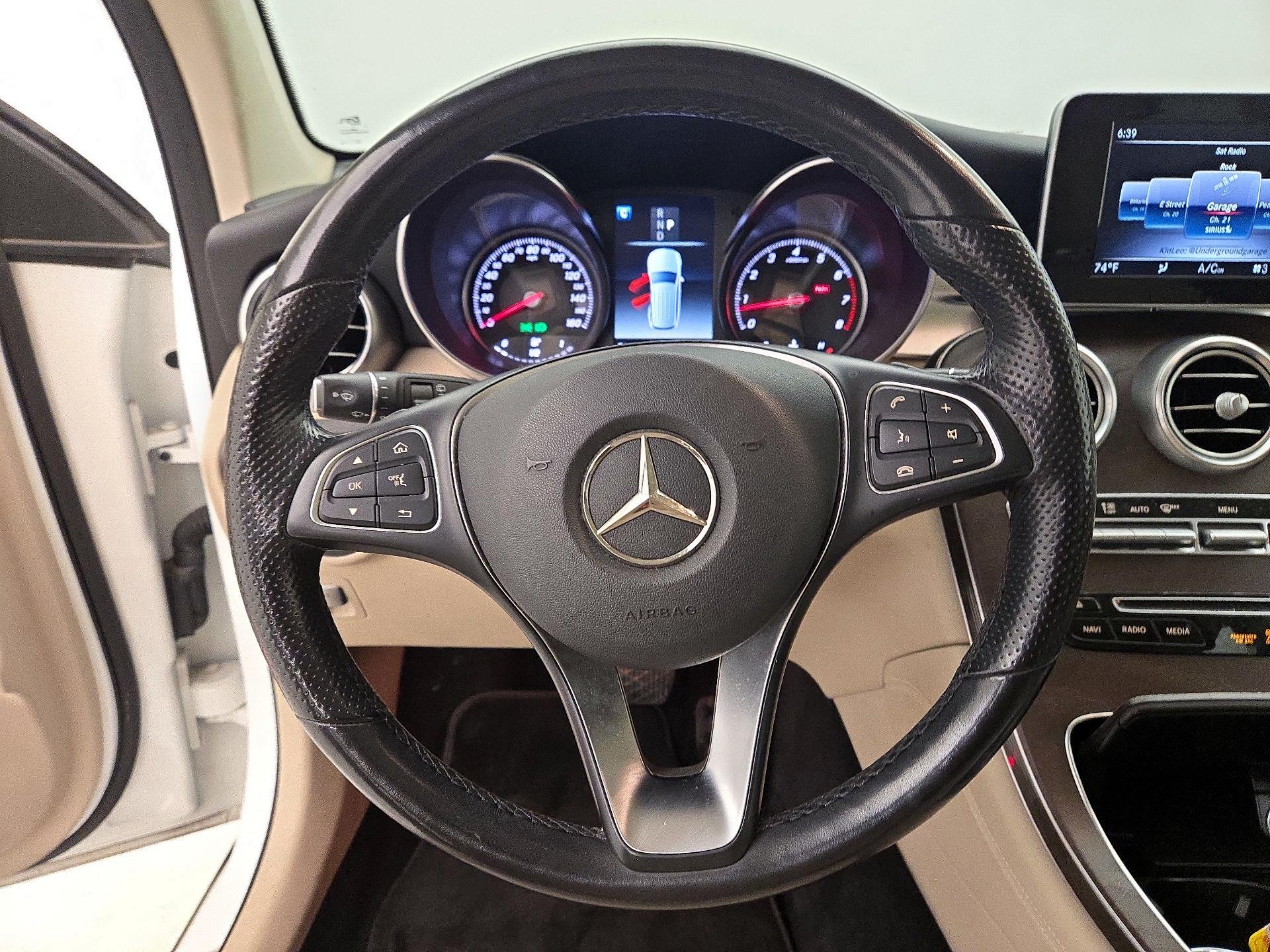 Thumbnail: 2019 Mercedes-Benz GLC - 10