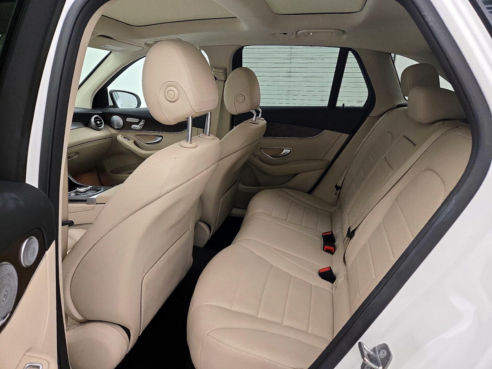 Thumbnail: 2019 Mercedes-Benz GLC - 20