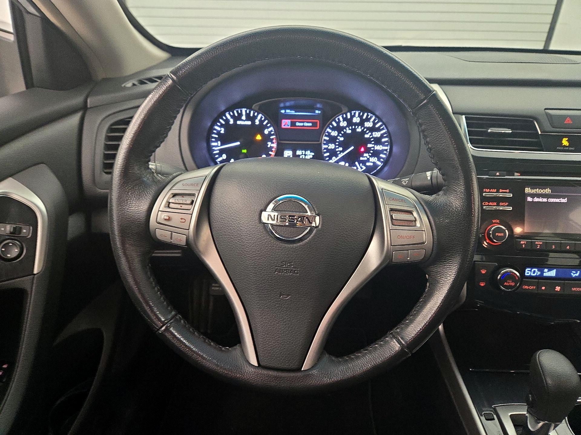 Thumbnail: 2013 Nissan Altima - 10