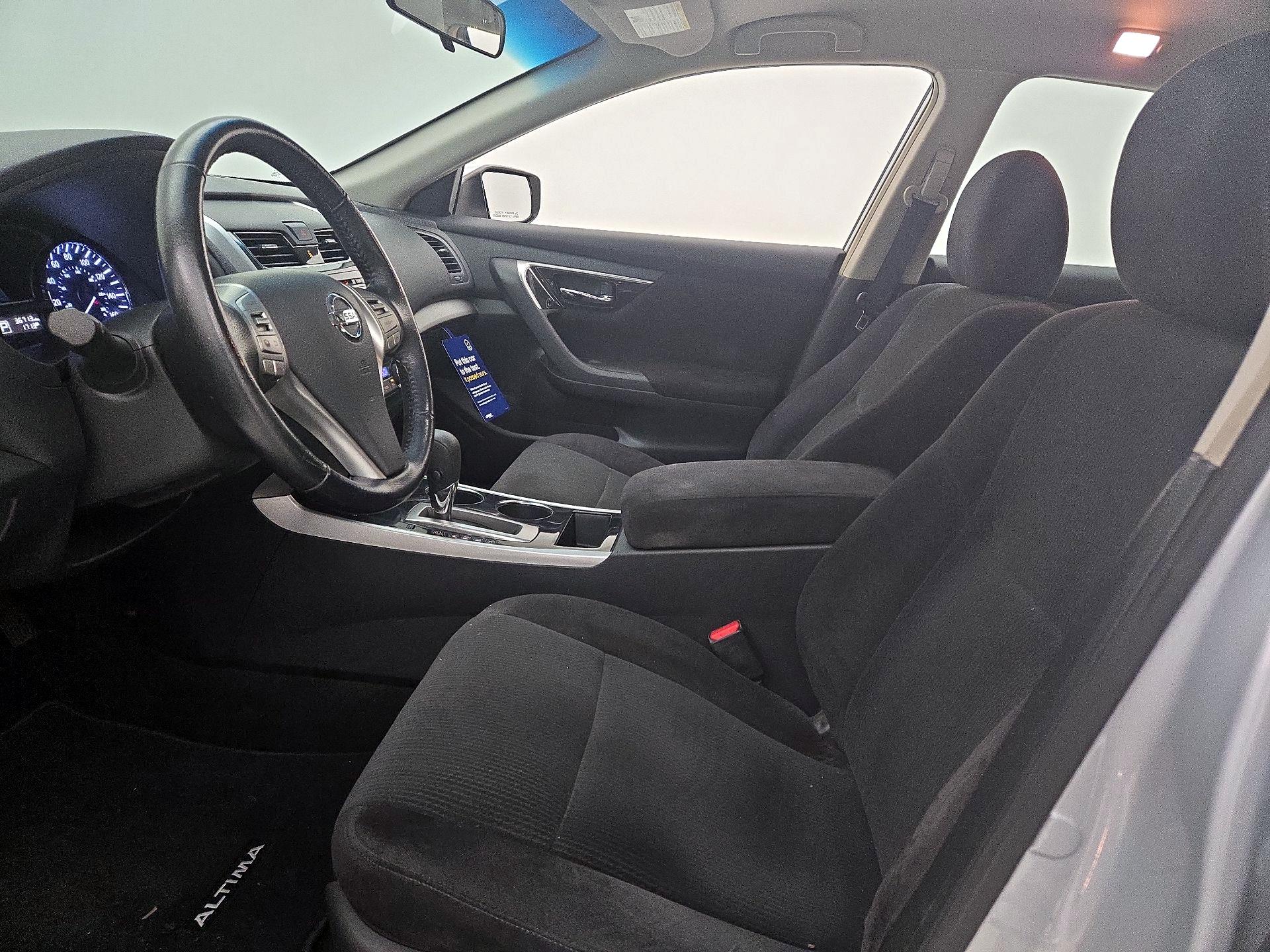 Thumbnail: 2013 Nissan Altima - 11