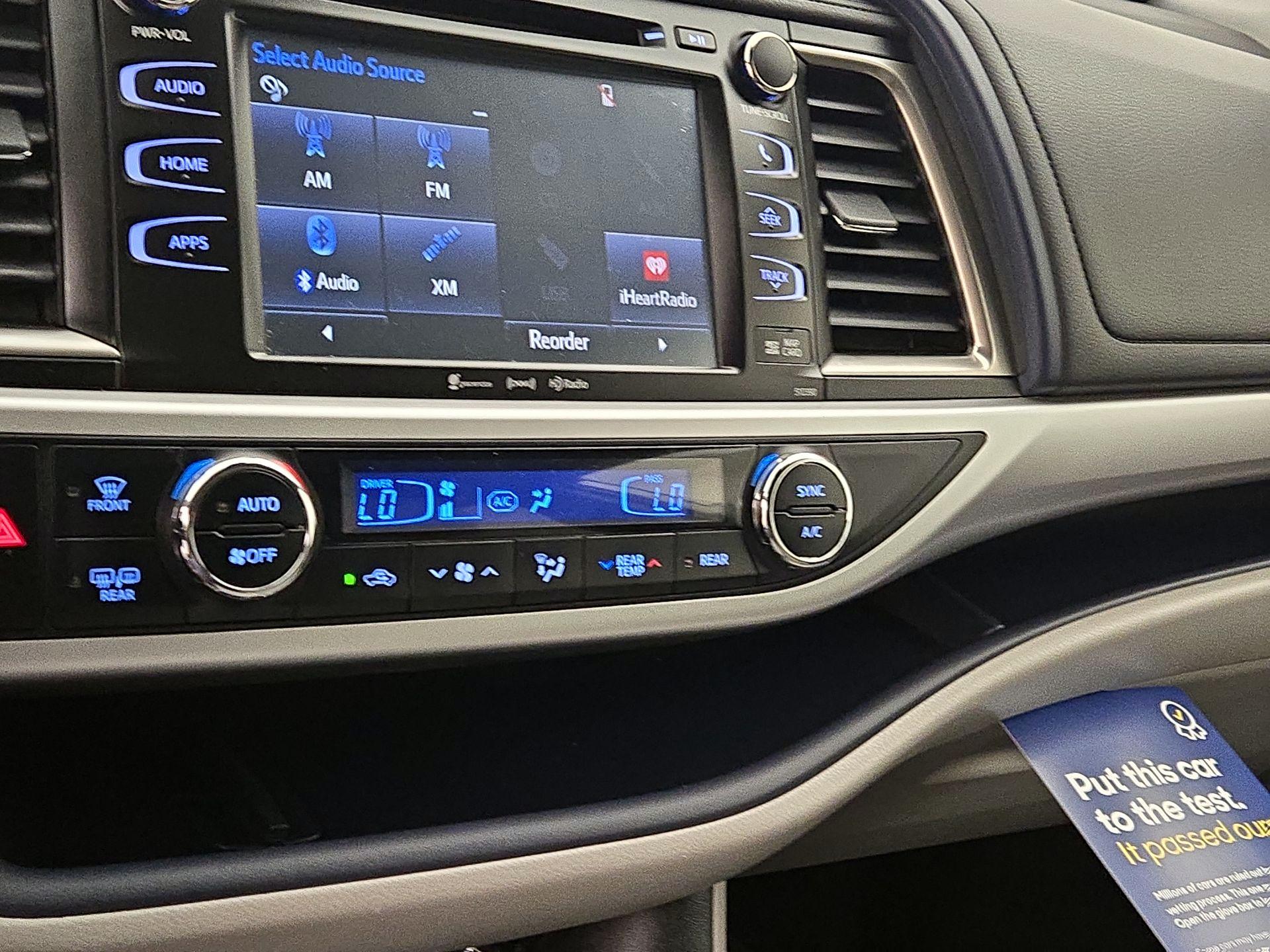 Thumbnail: 2019 Toyota Highlander - 15