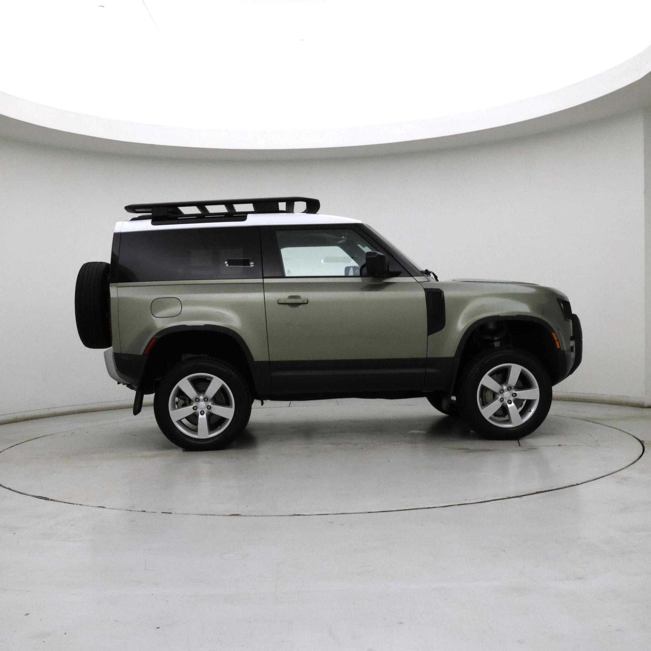 Thumbnail: 2021 Land Rover Defender - 7