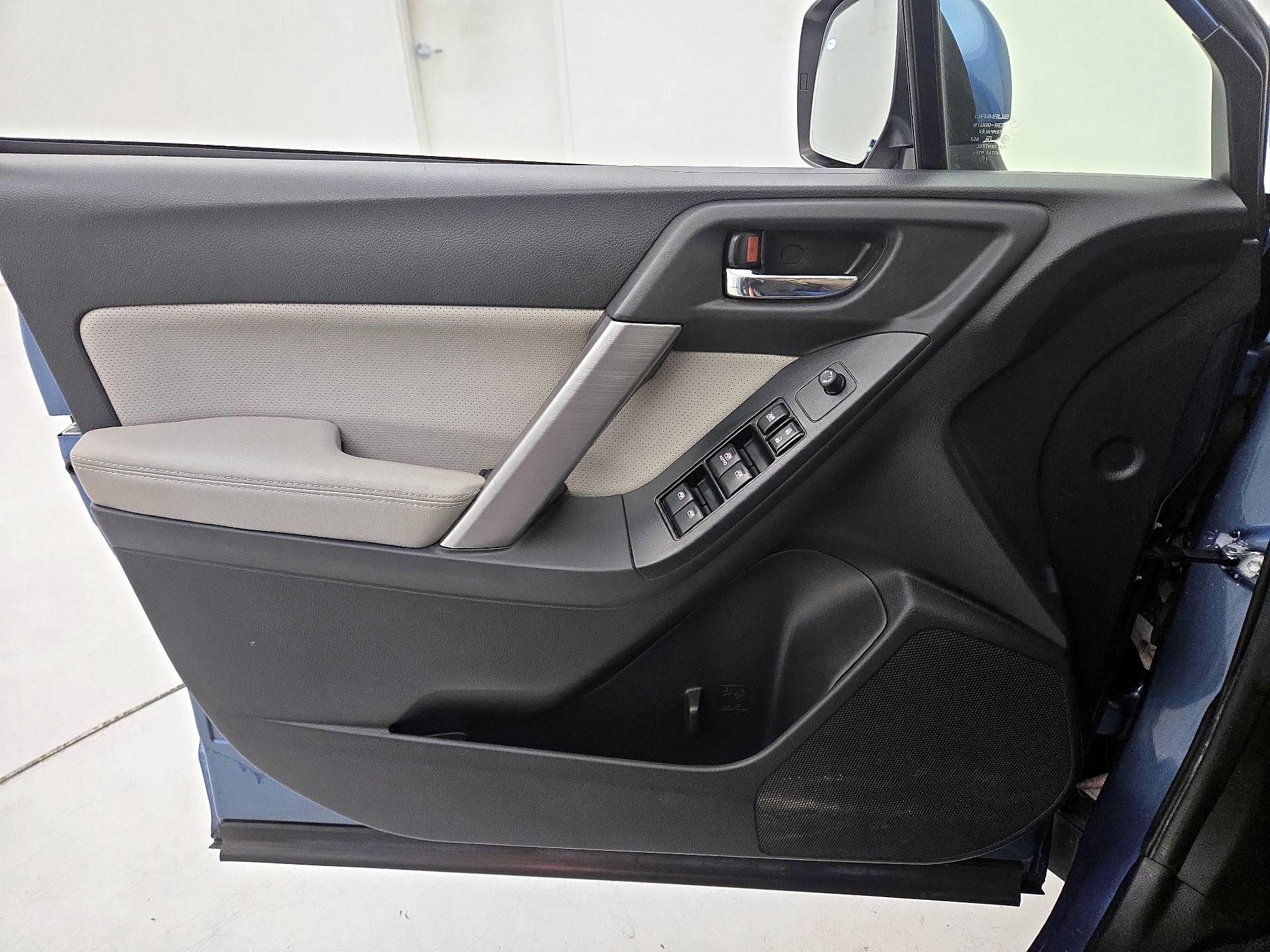 Thumbnail: 2016 Subaru Forester - 12