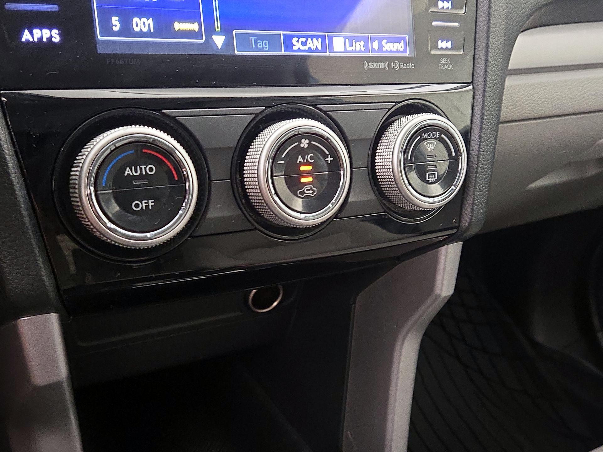 Thumbnail: 2016 Subaru Forester - 16