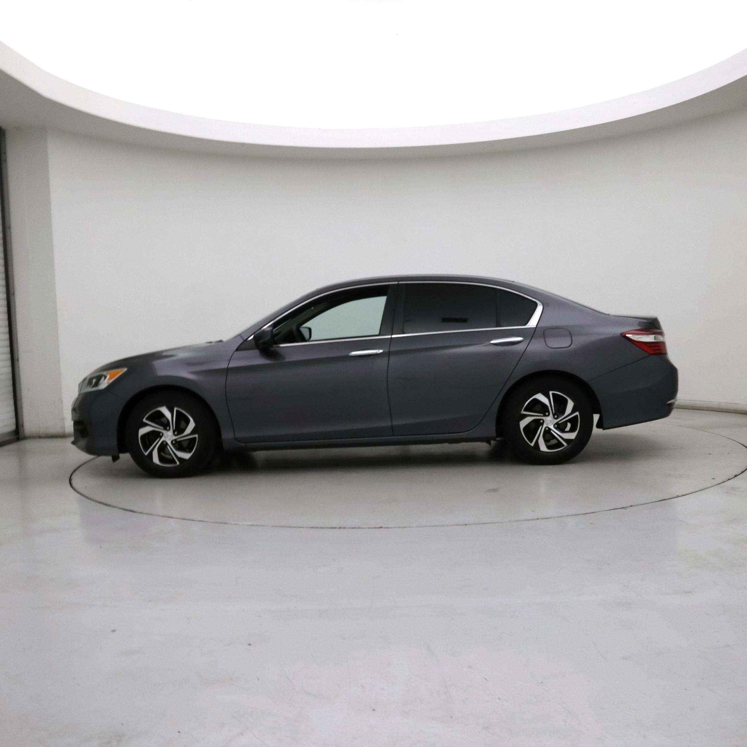Thumbnail: 2017 Honda Accord - 3