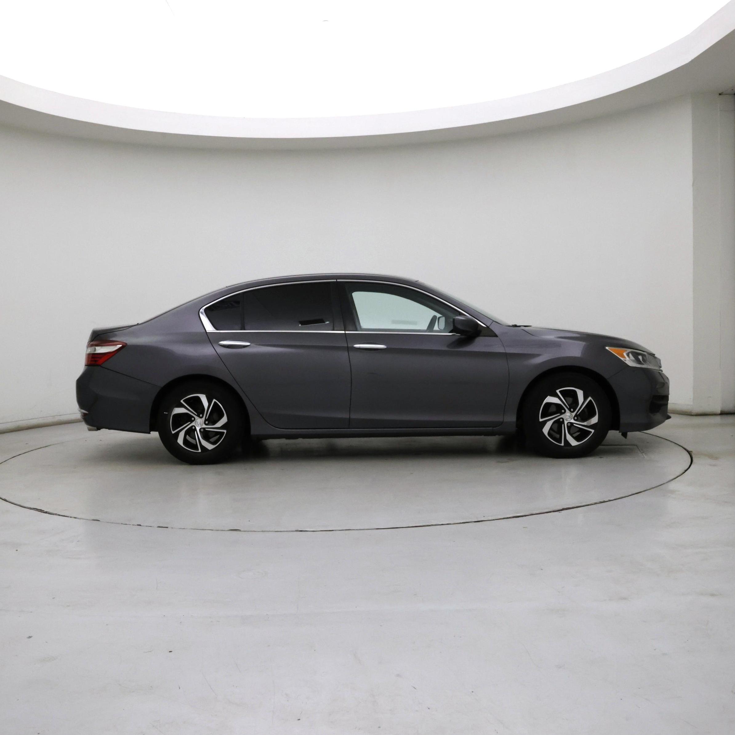 Thumbnail: 2017 Honda Accord - 7