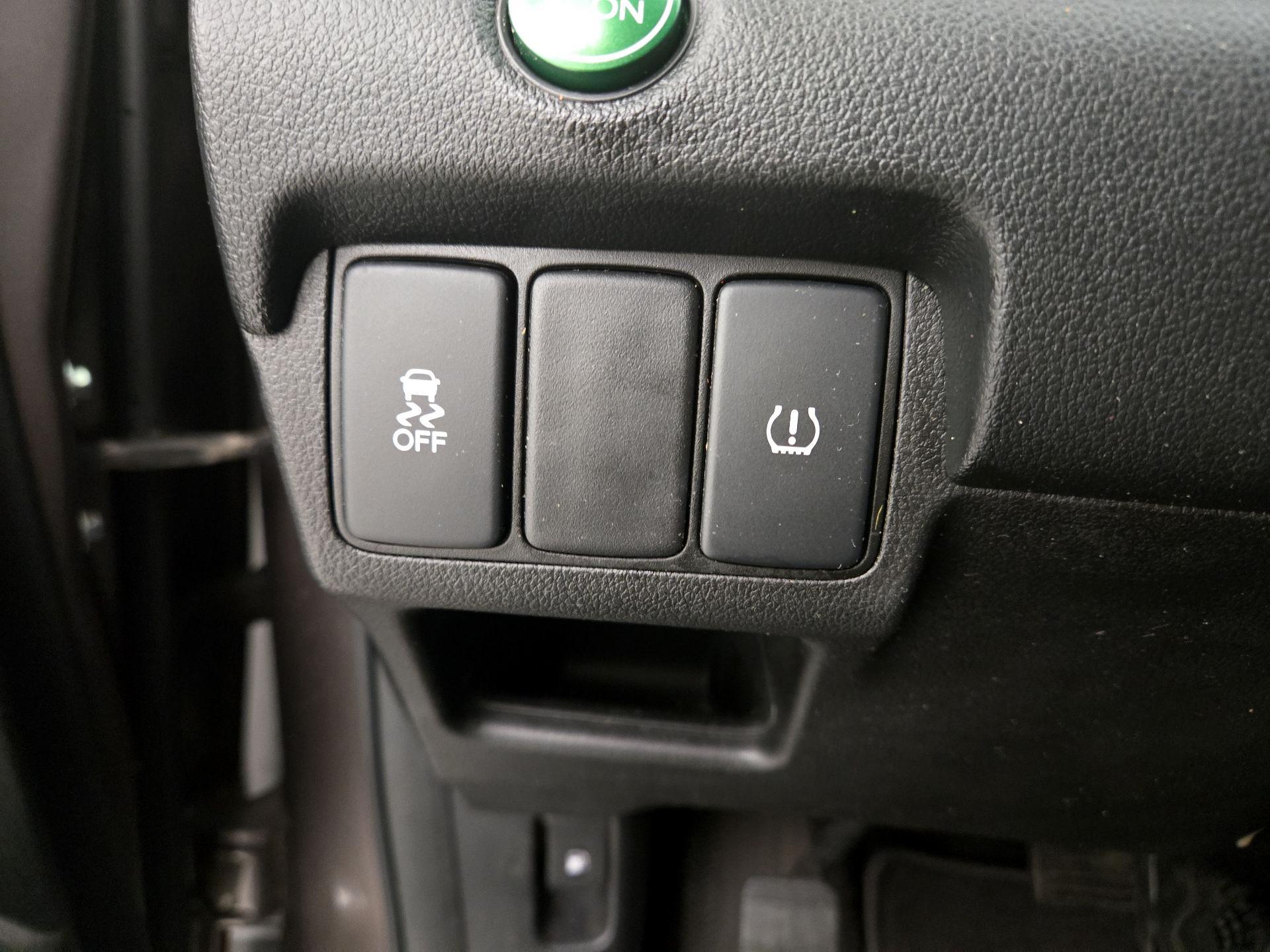 Thumbnail: 2015 Honda CR-V - 13