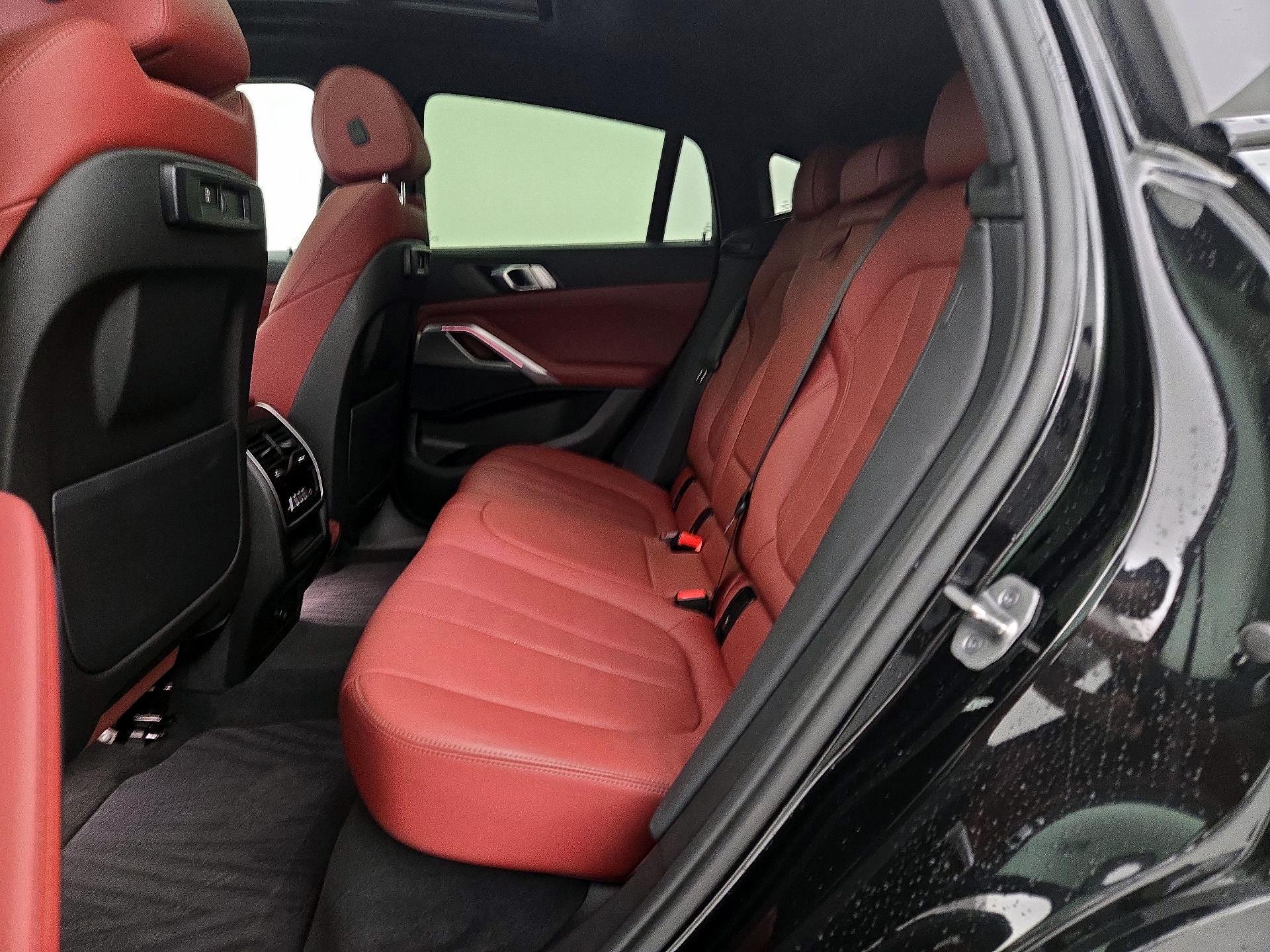 Thumbnail: 2022 BMW X6 - 20