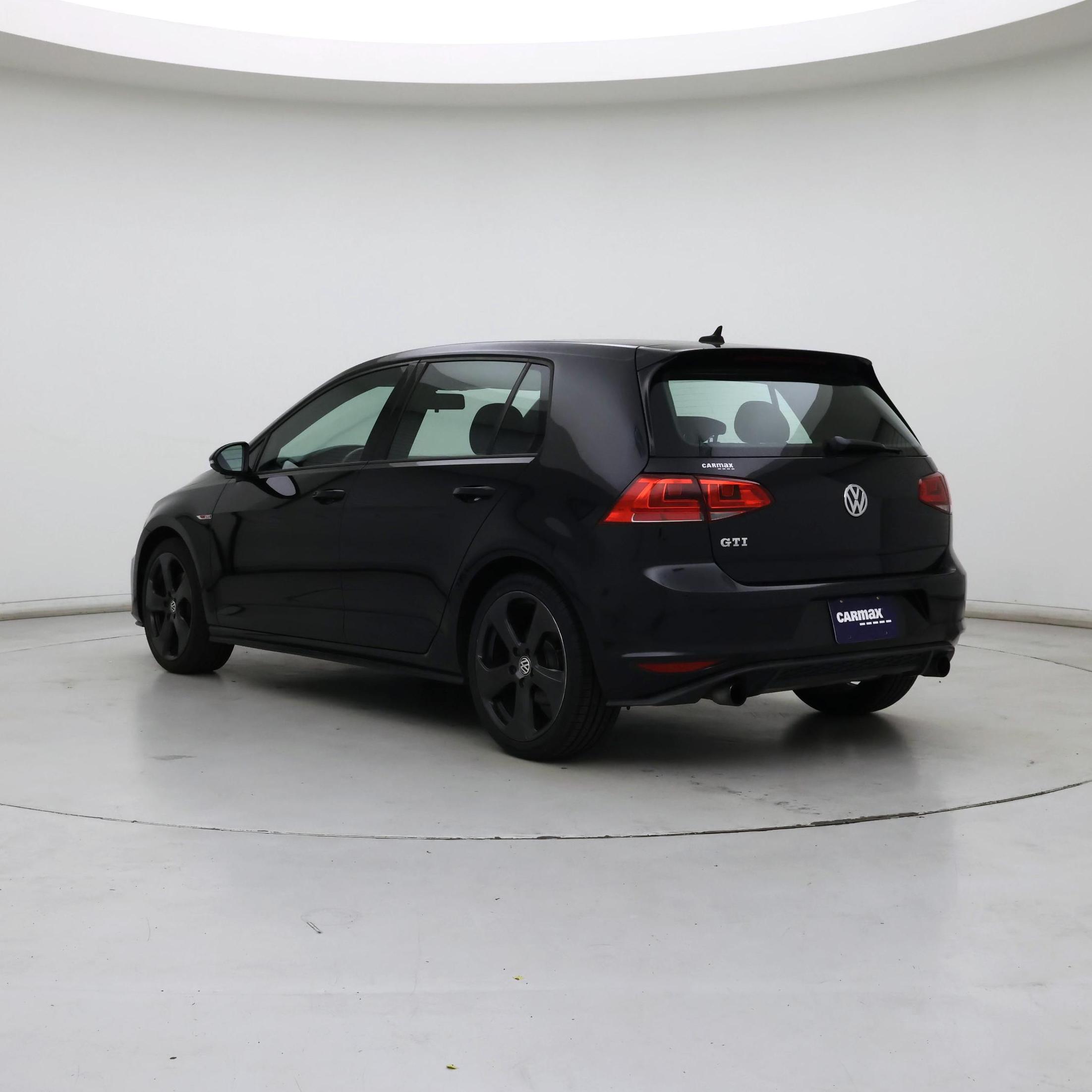 Thumbnail: 2016 Volkswagen Golf - 2