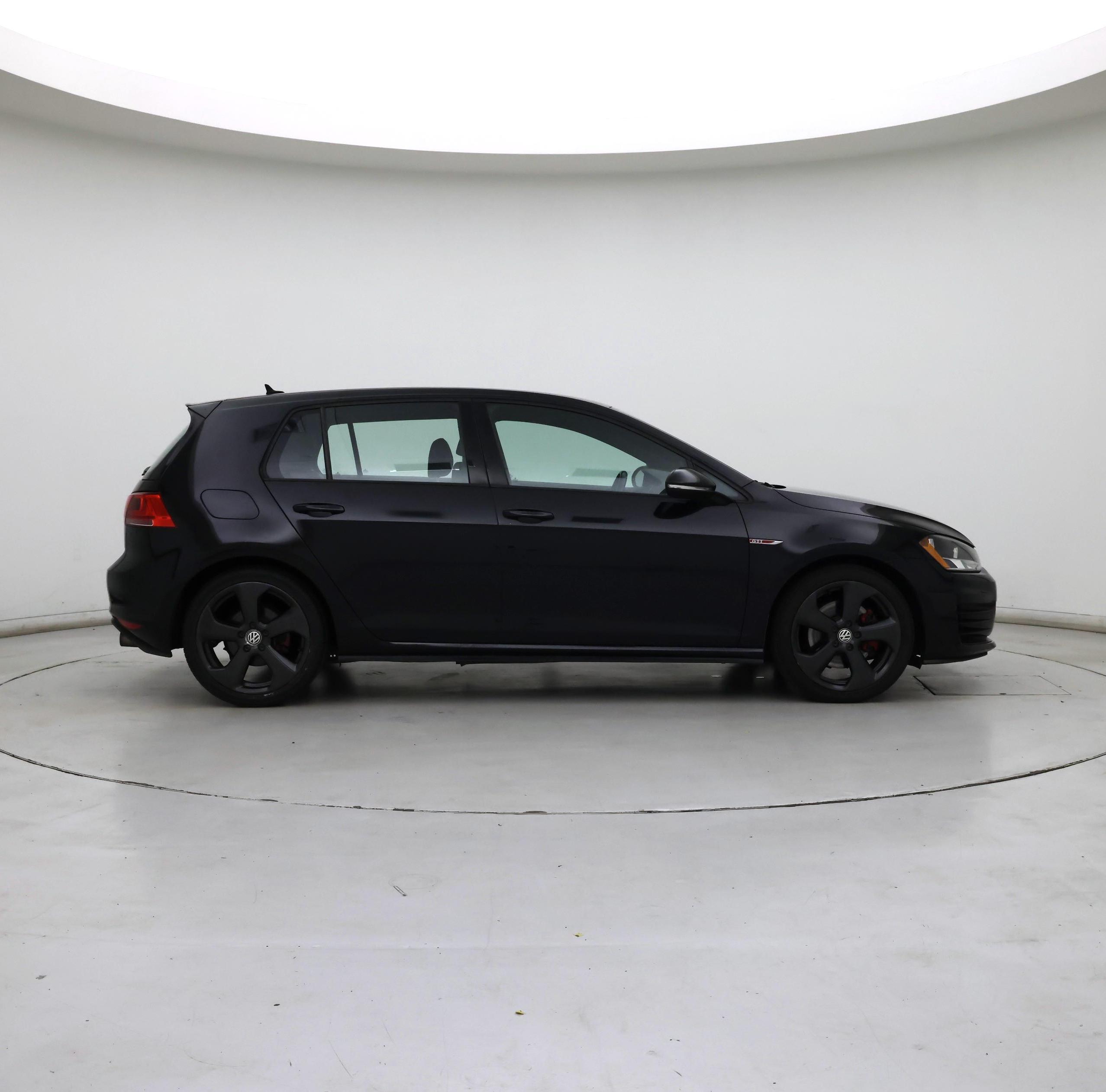 Thumbnail: 2016 Volkswagen Golf - 7