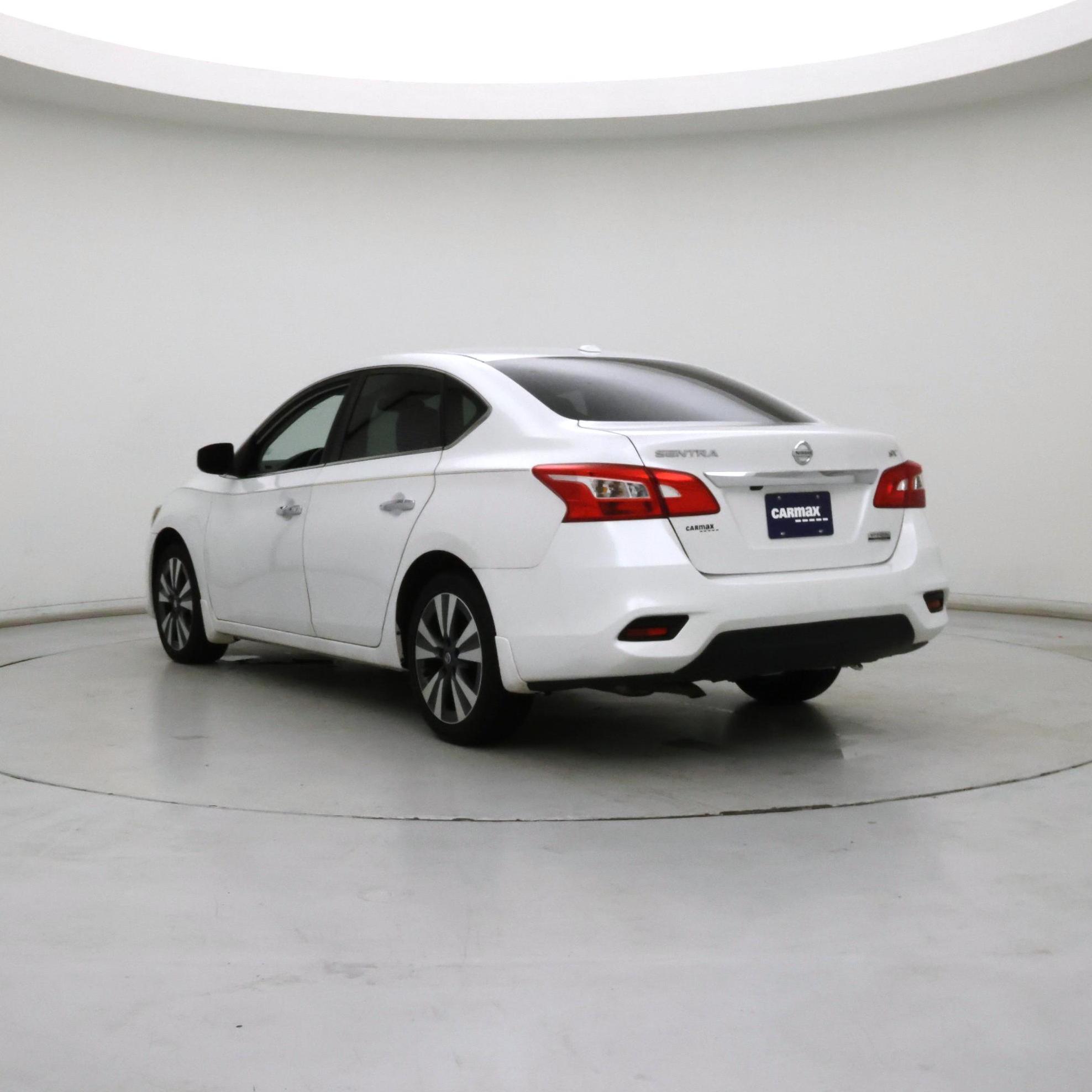 Thumbnail: 2019 Nissan Sentra - 2
