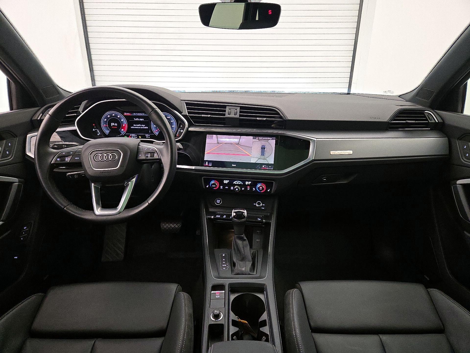 Thumbnail: 2022 Audi Q3 - 9