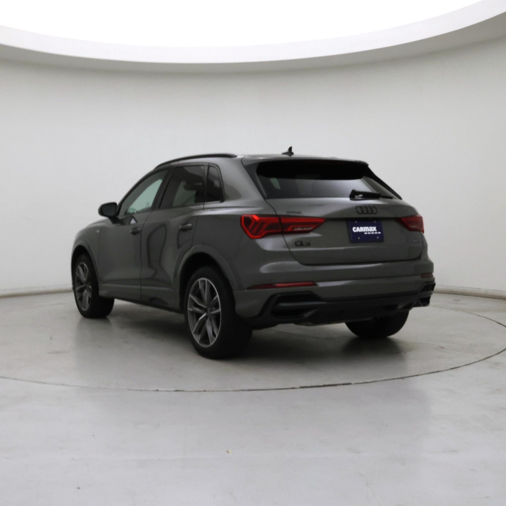 Thumbnail: 2022 Audi Q3 - 2