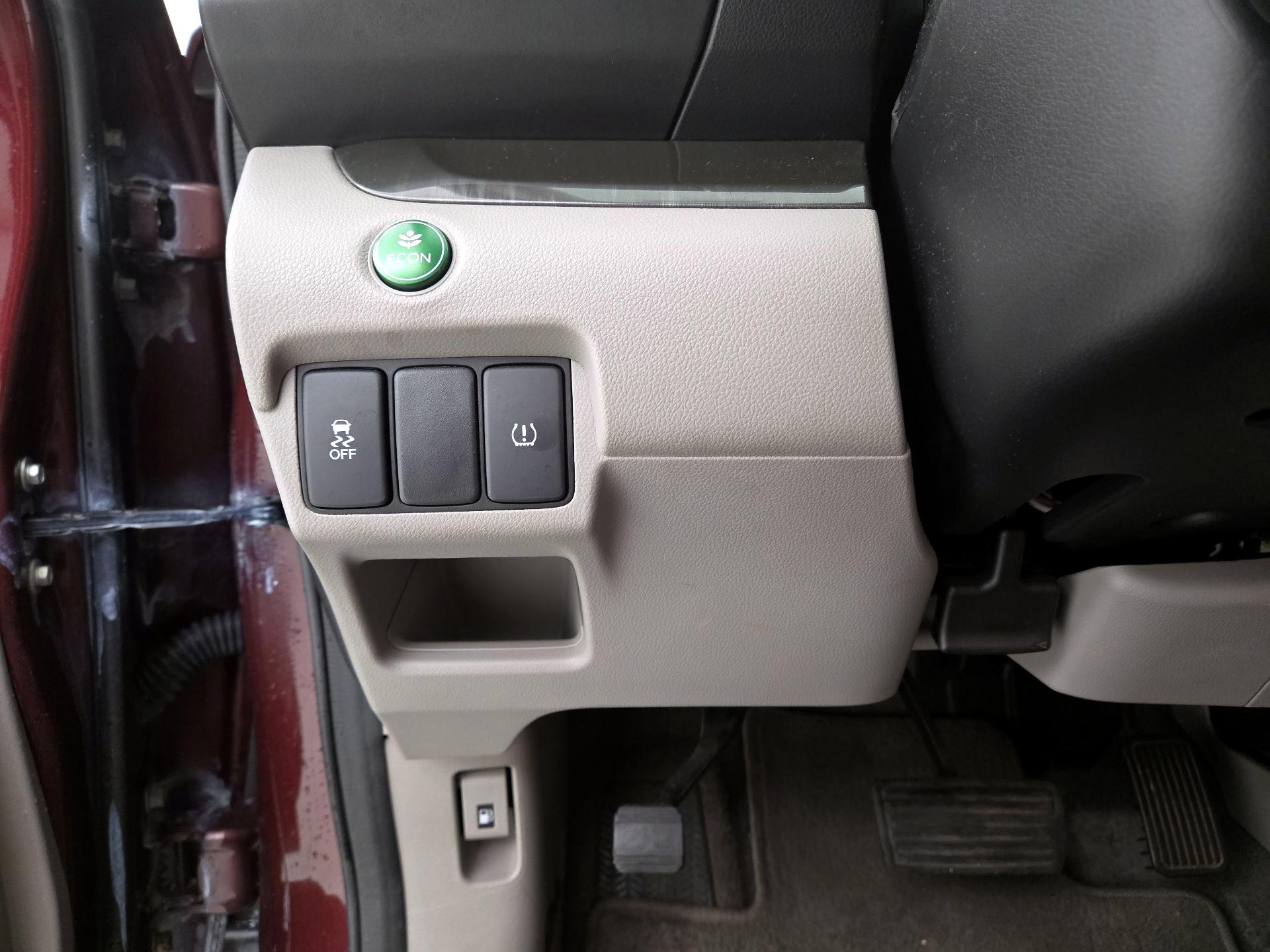 Thumbnail: 2014 Honda CR-V - 13